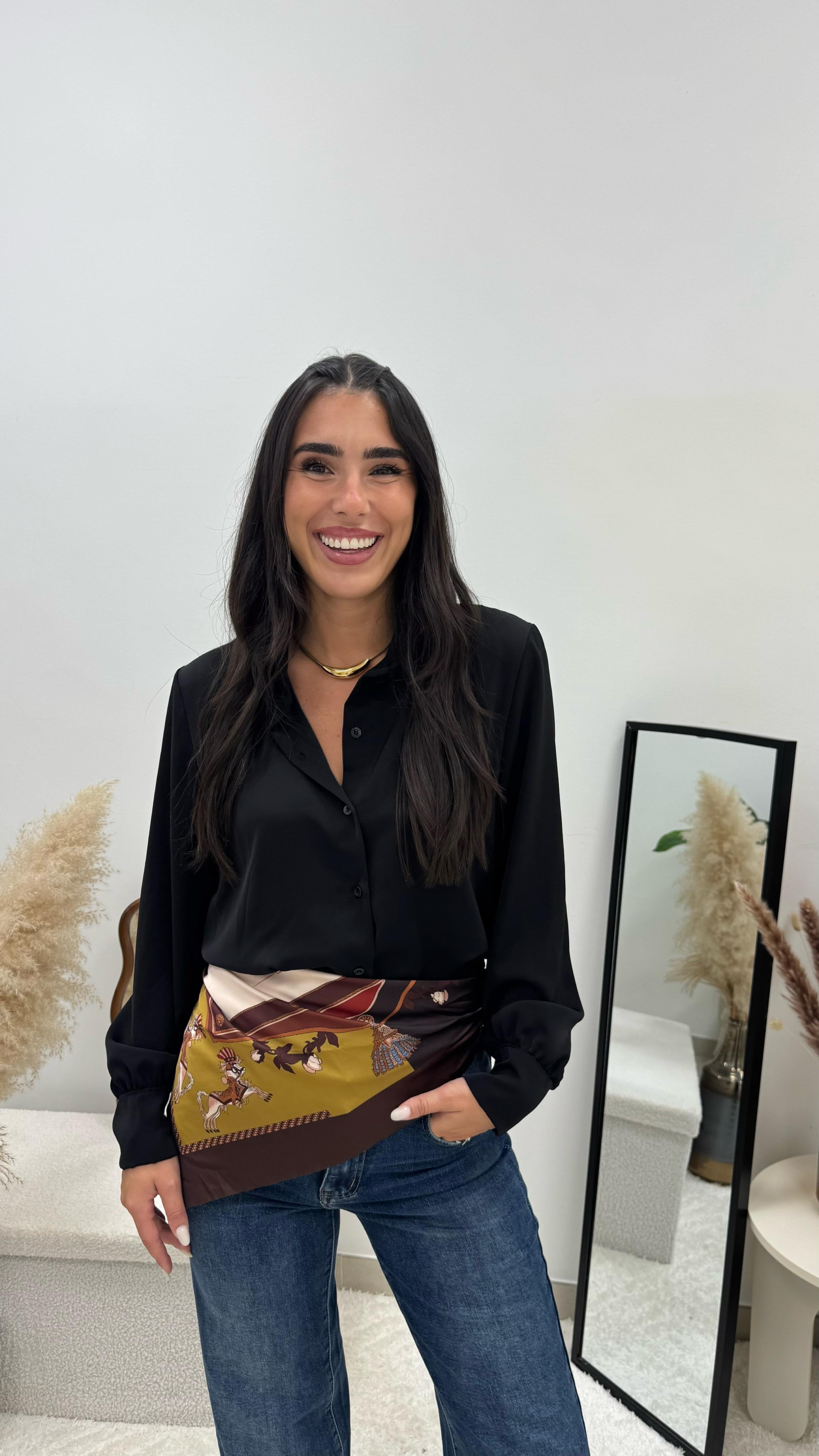 Camicia Con Foulard Nera