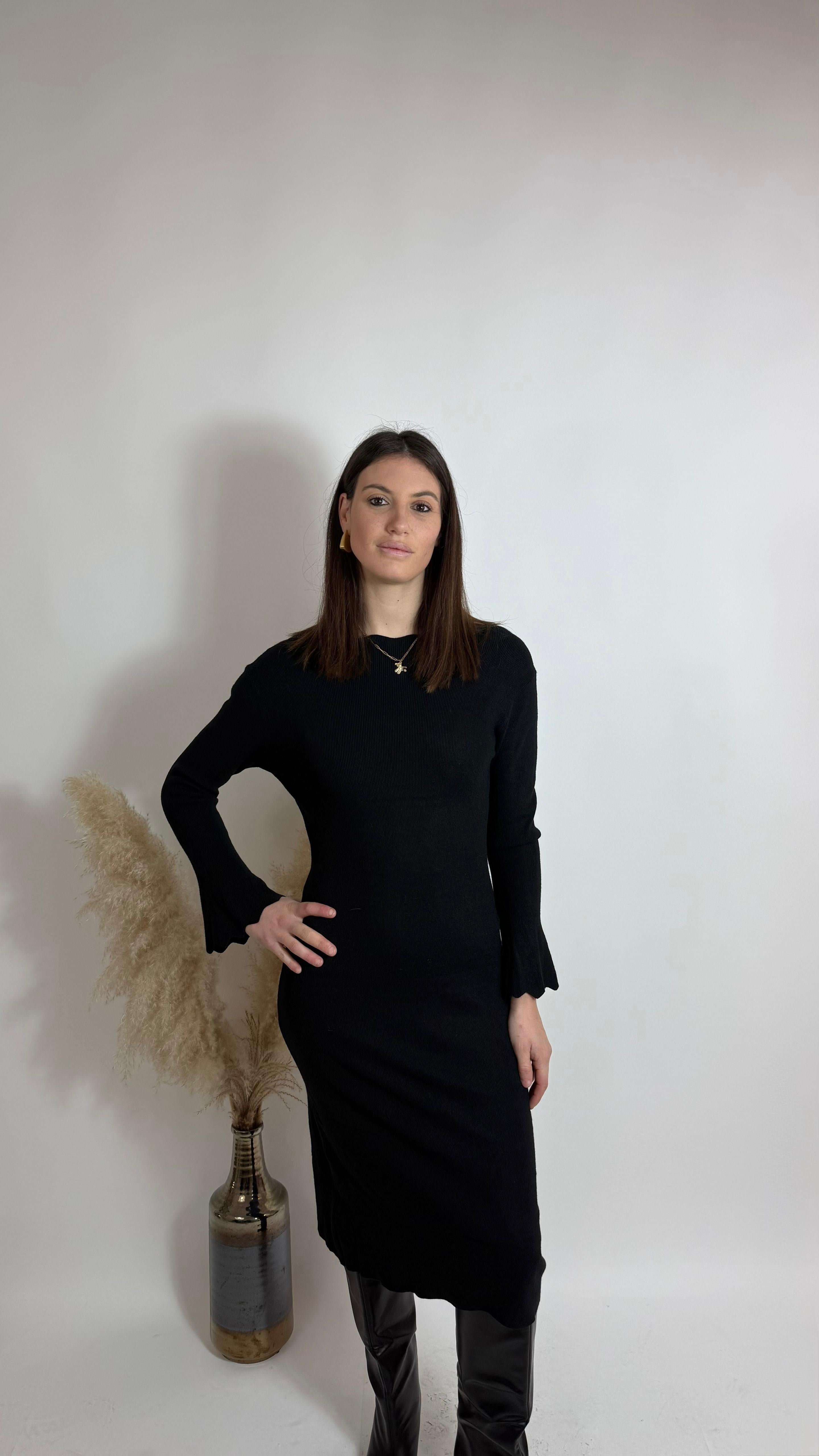 Abito midi in Maglia Nera