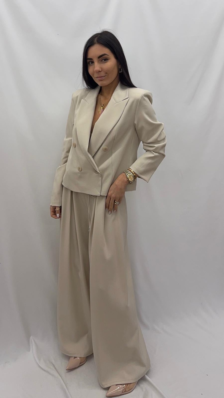 Tailleur Giacca Crop e Panta Palazzo Beige