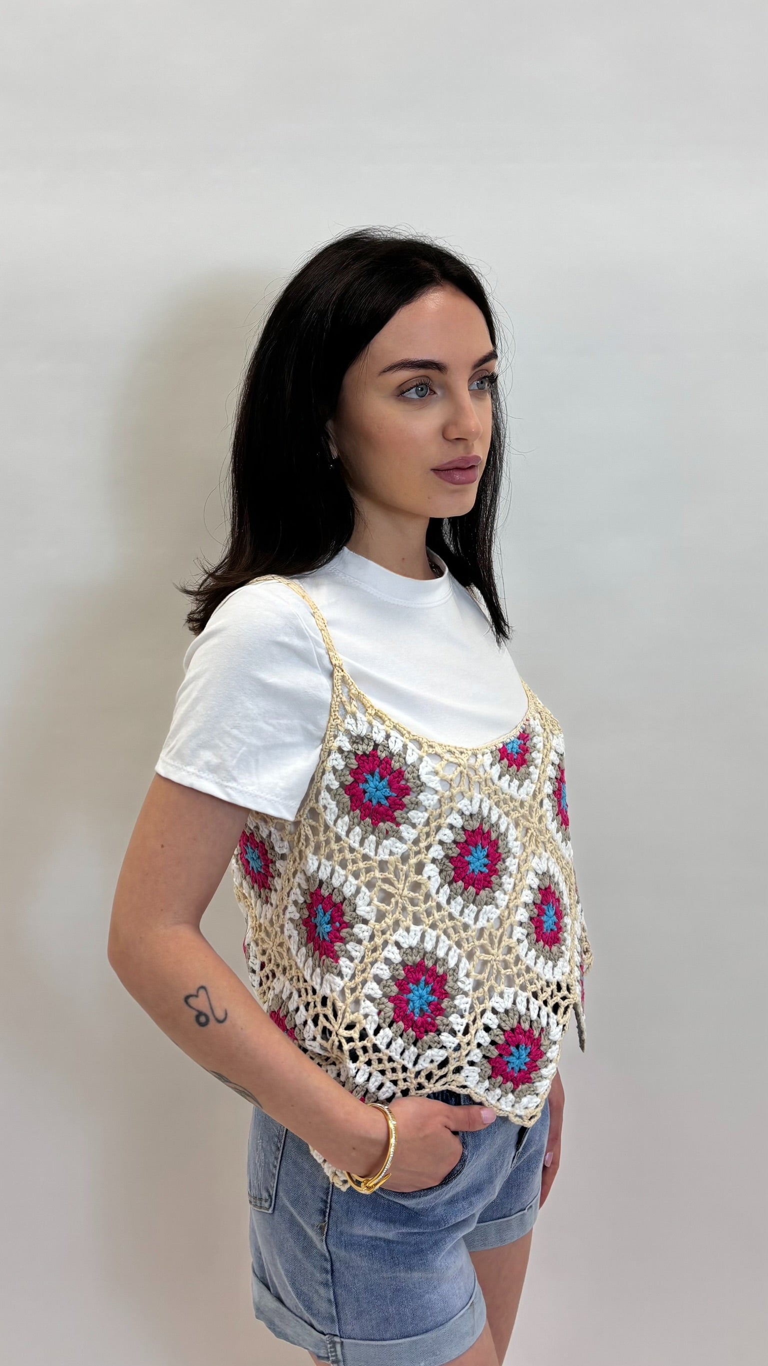 T-Shirt con Top Crochet
