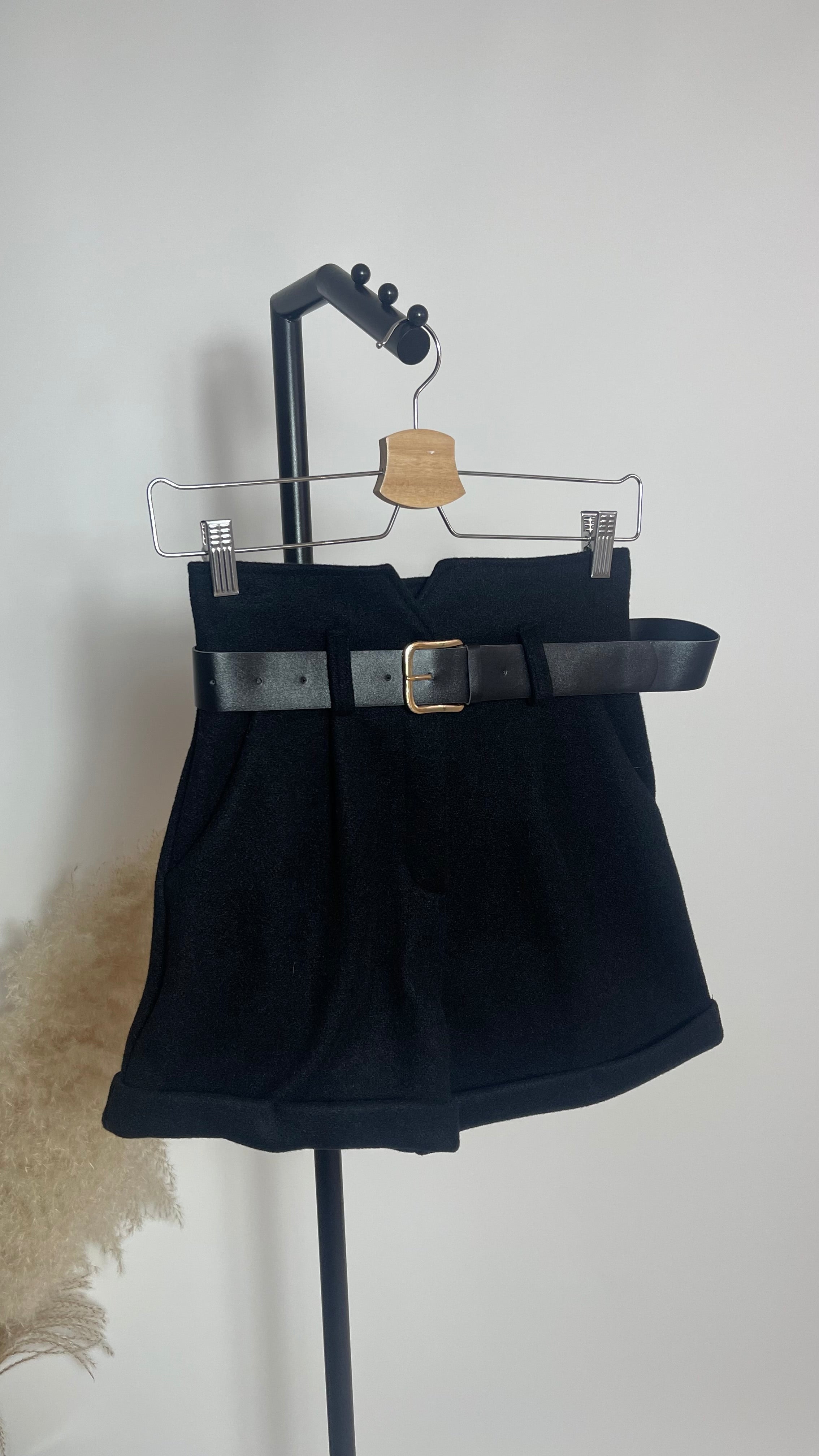 Shorts In Panno - Cinta Inclusa