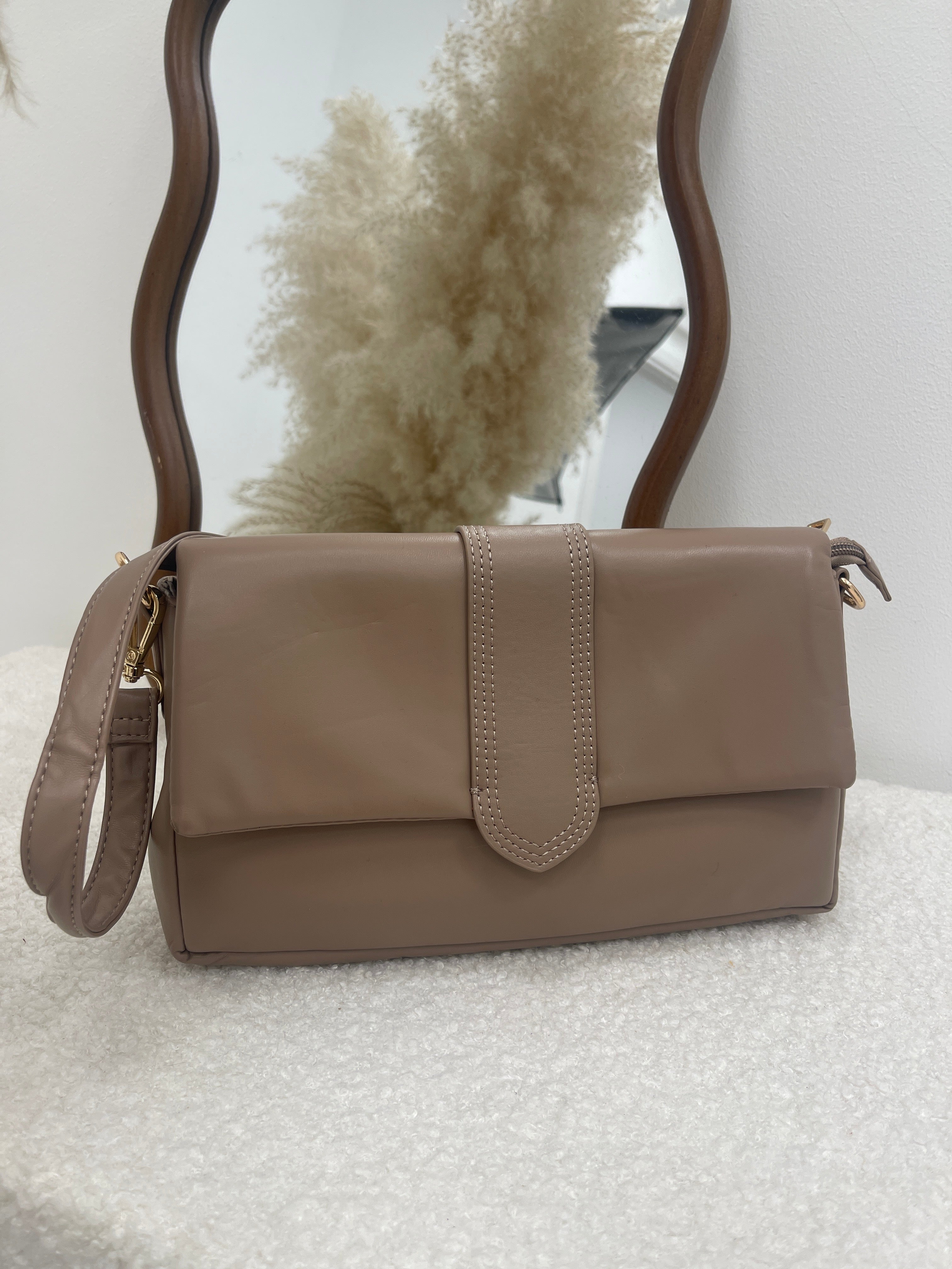 Bag Inspo J. Taupe