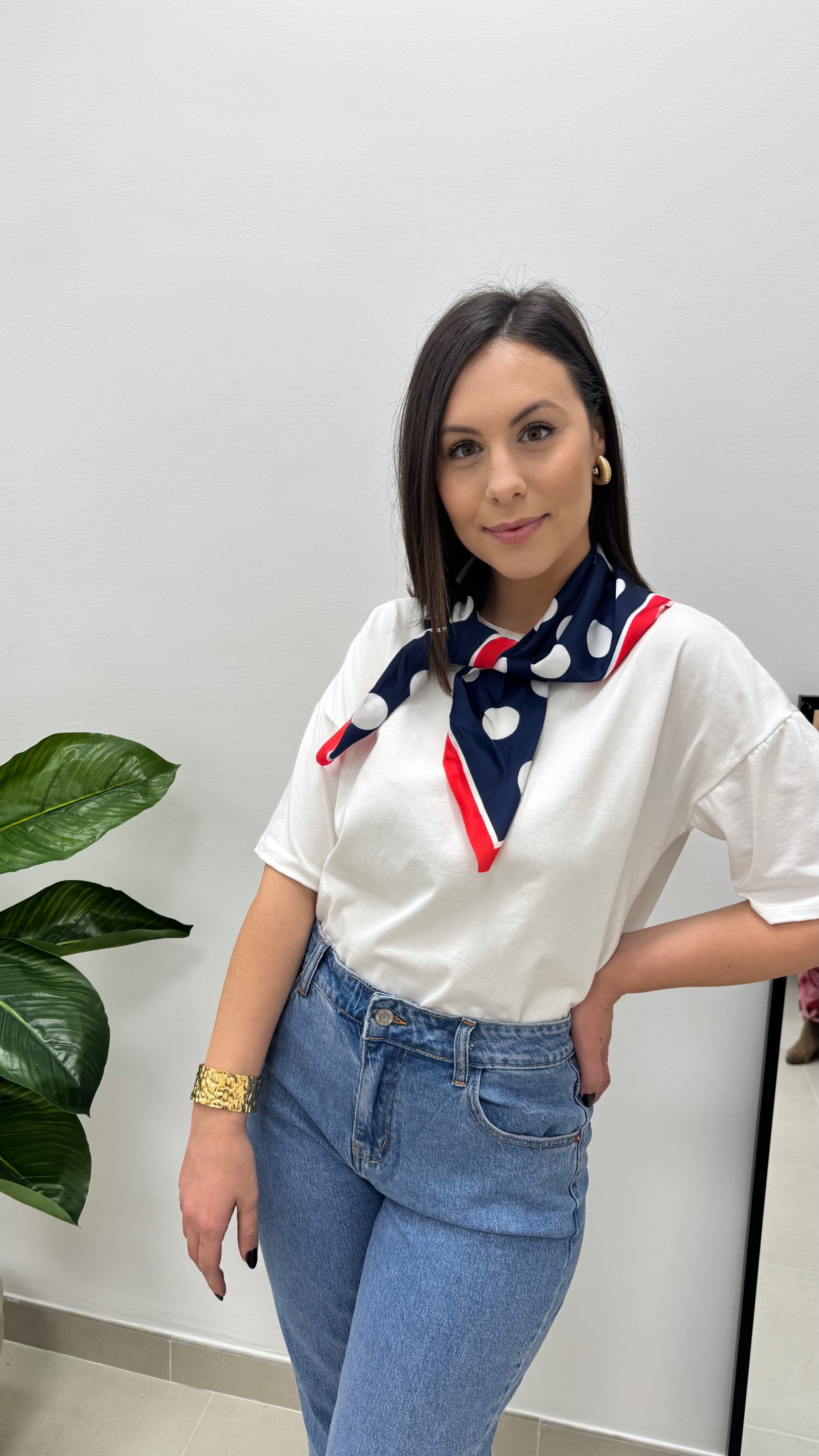 T-shirt con Foulard incluso pois