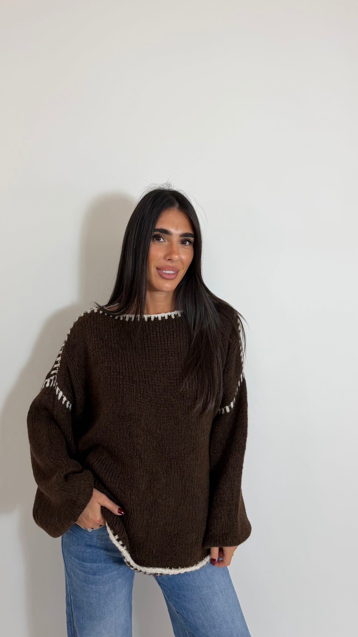 Pull Contrast Stitch Choco