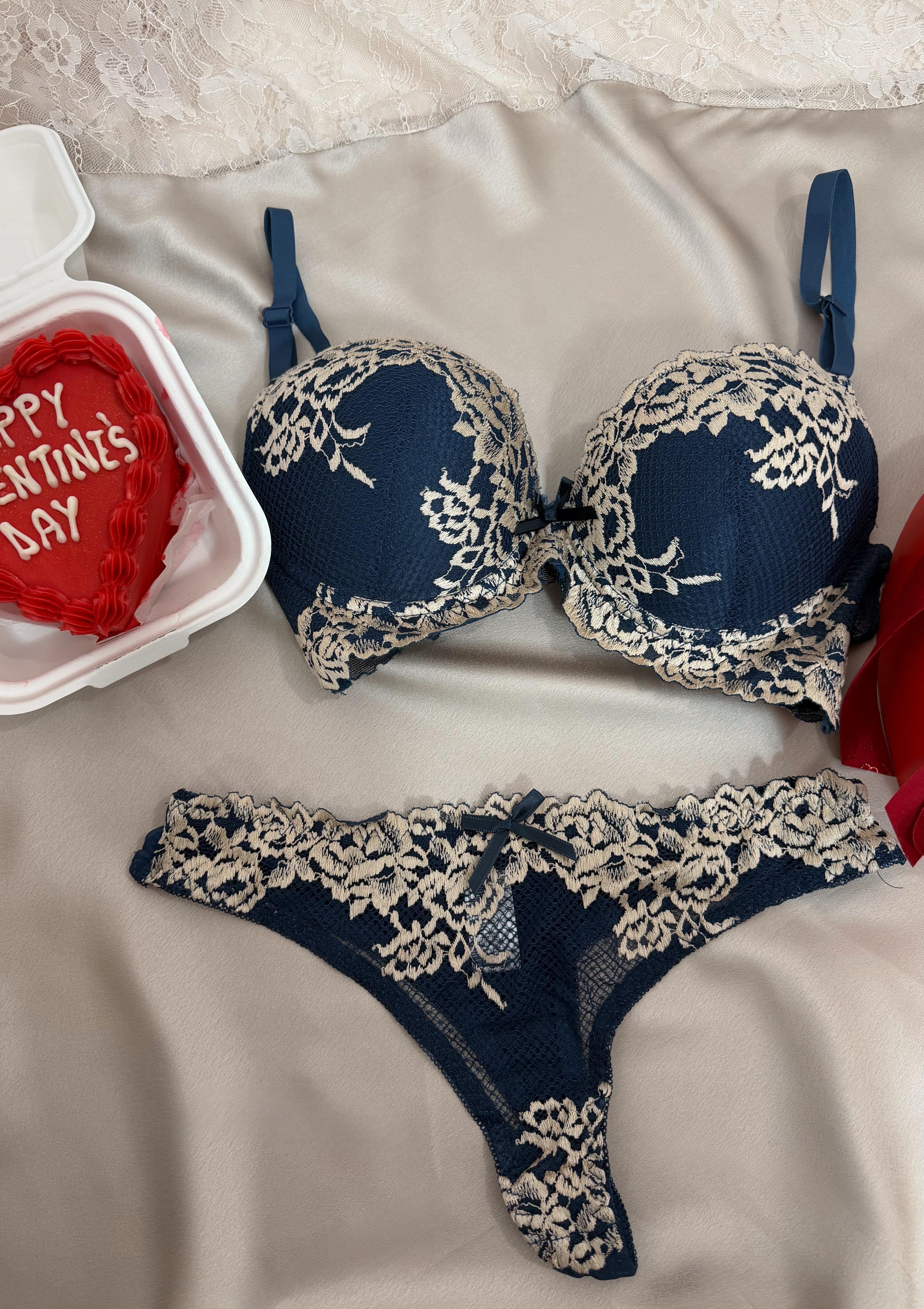 ❤️Pretty Flowers - Set Lingerie❤️