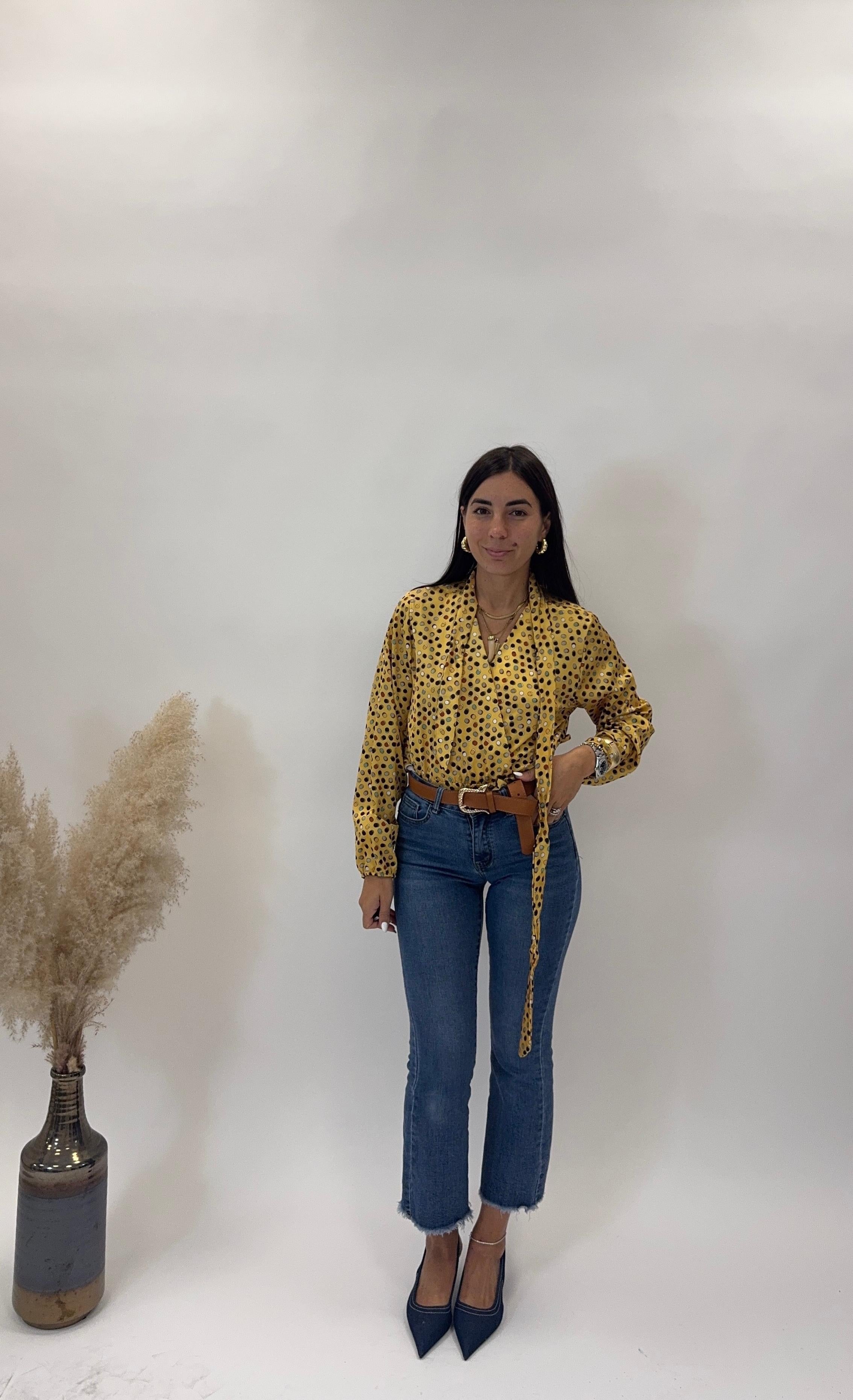 Blusa Scollo V effetto Silk Gialla