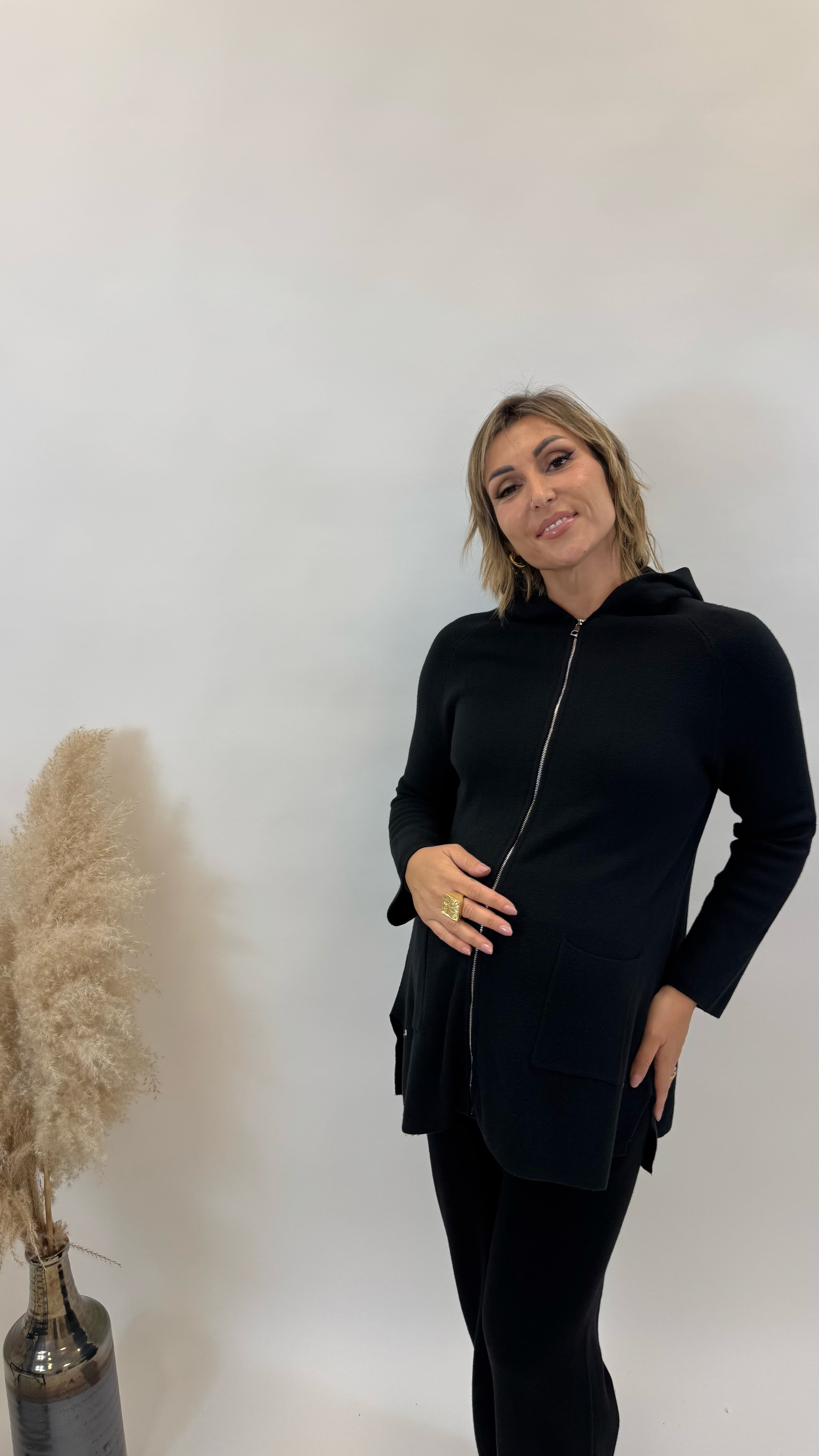 Maxi Pull con Zip Nero