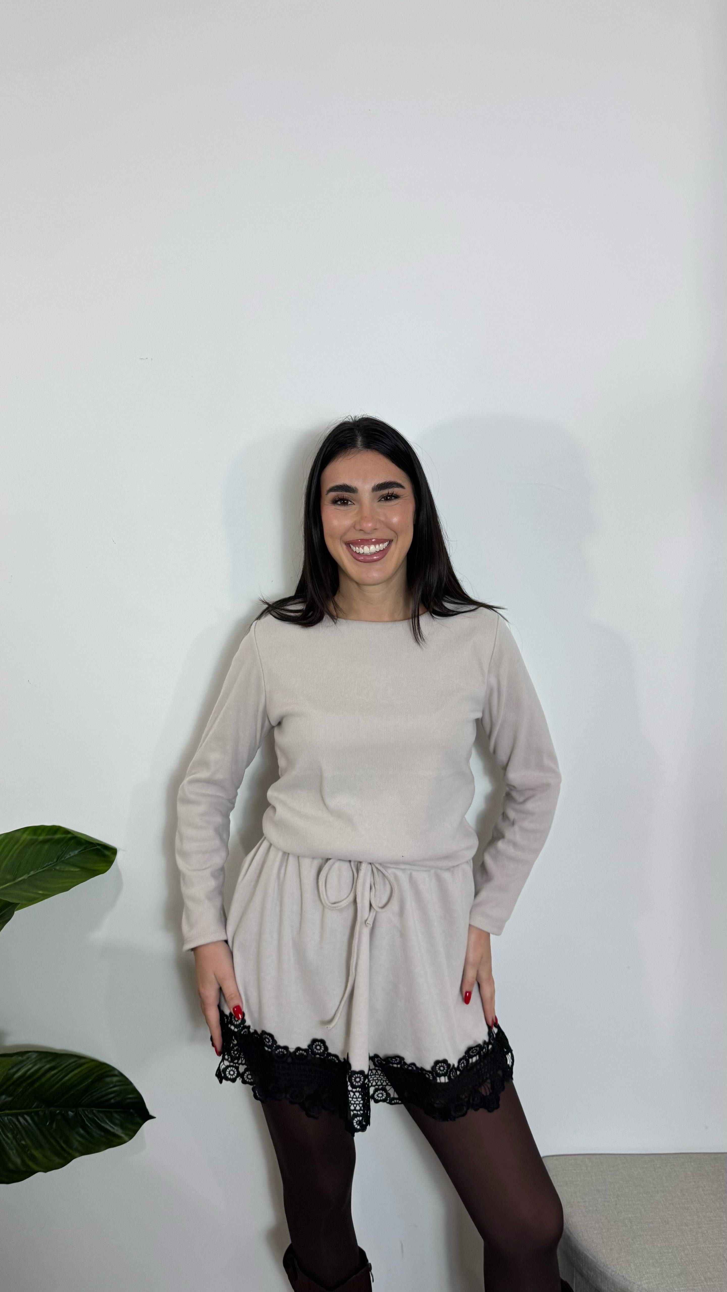 Abito Lace Comfort Burro