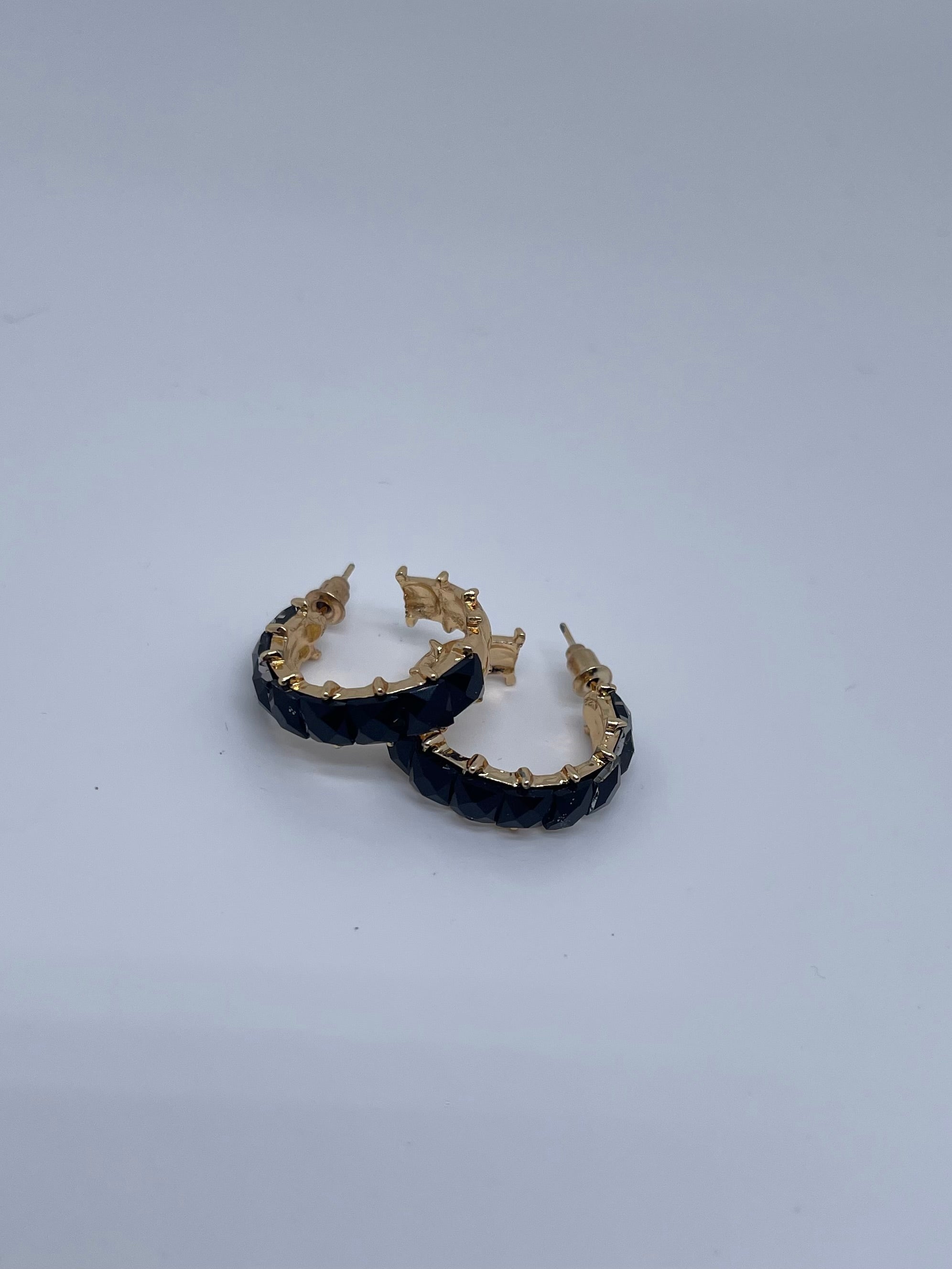 Orecchino Pietre