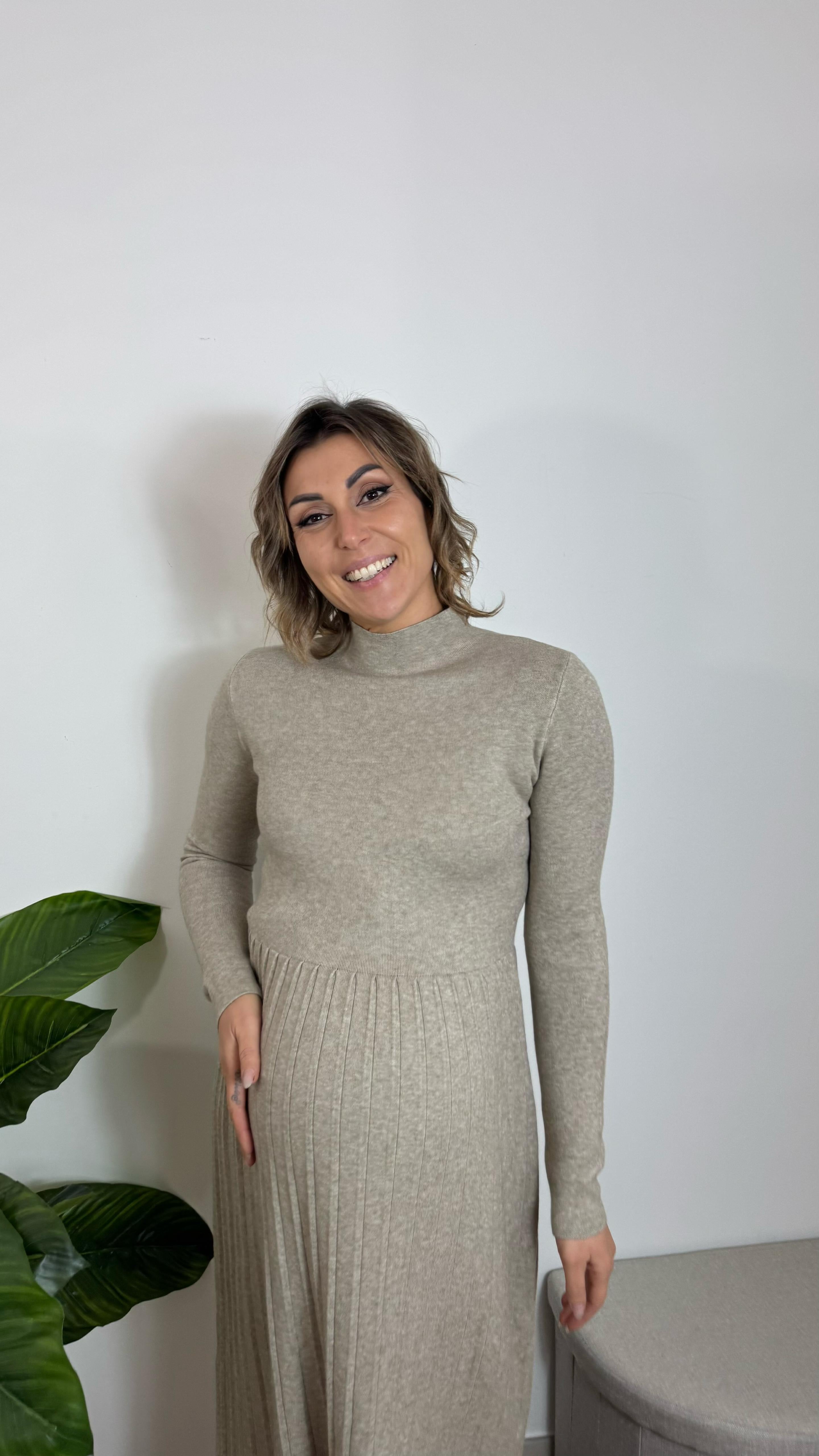 Abito Comfy Plissé Tortora