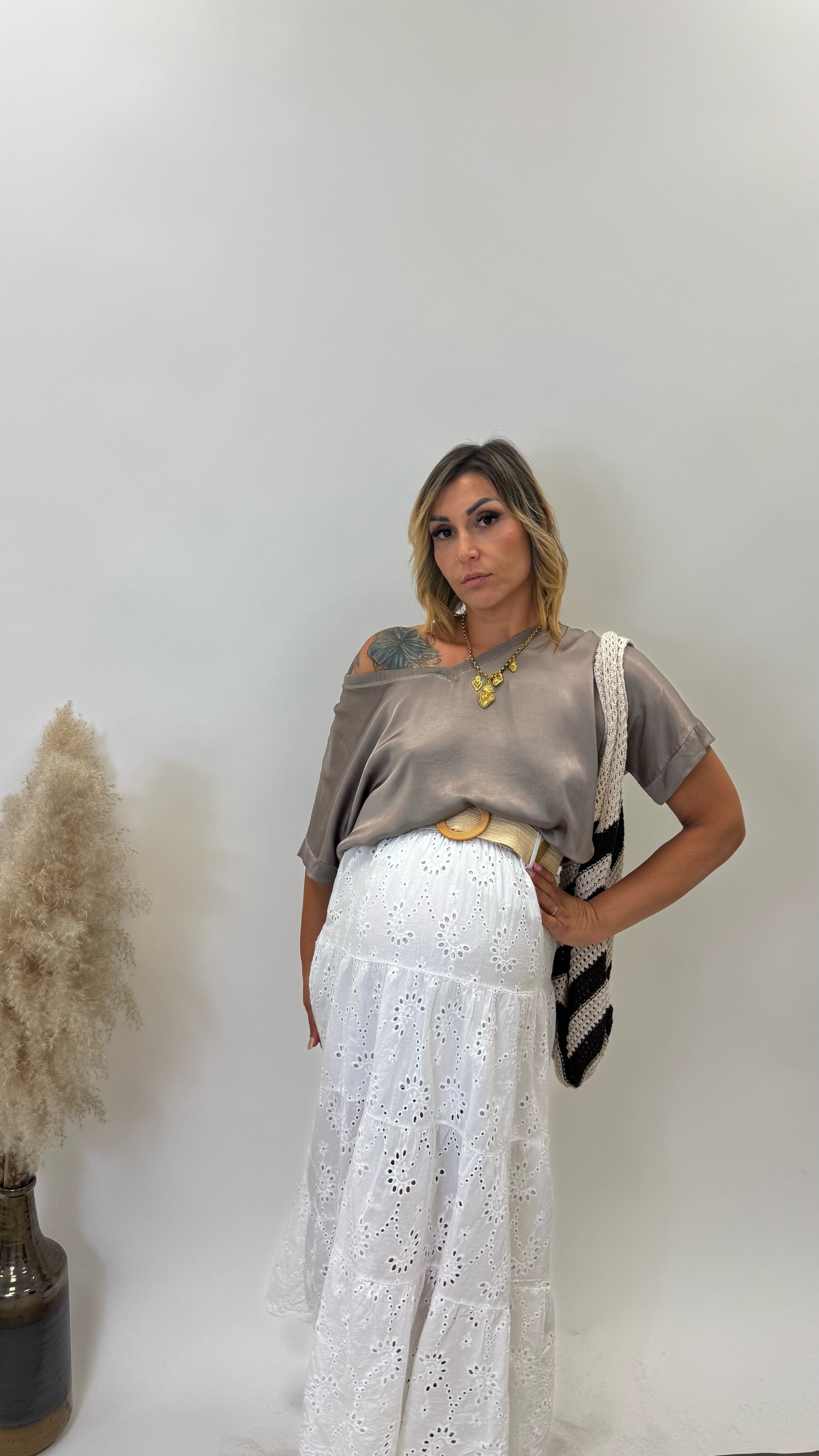 Blusa Scollo V Tortora satin