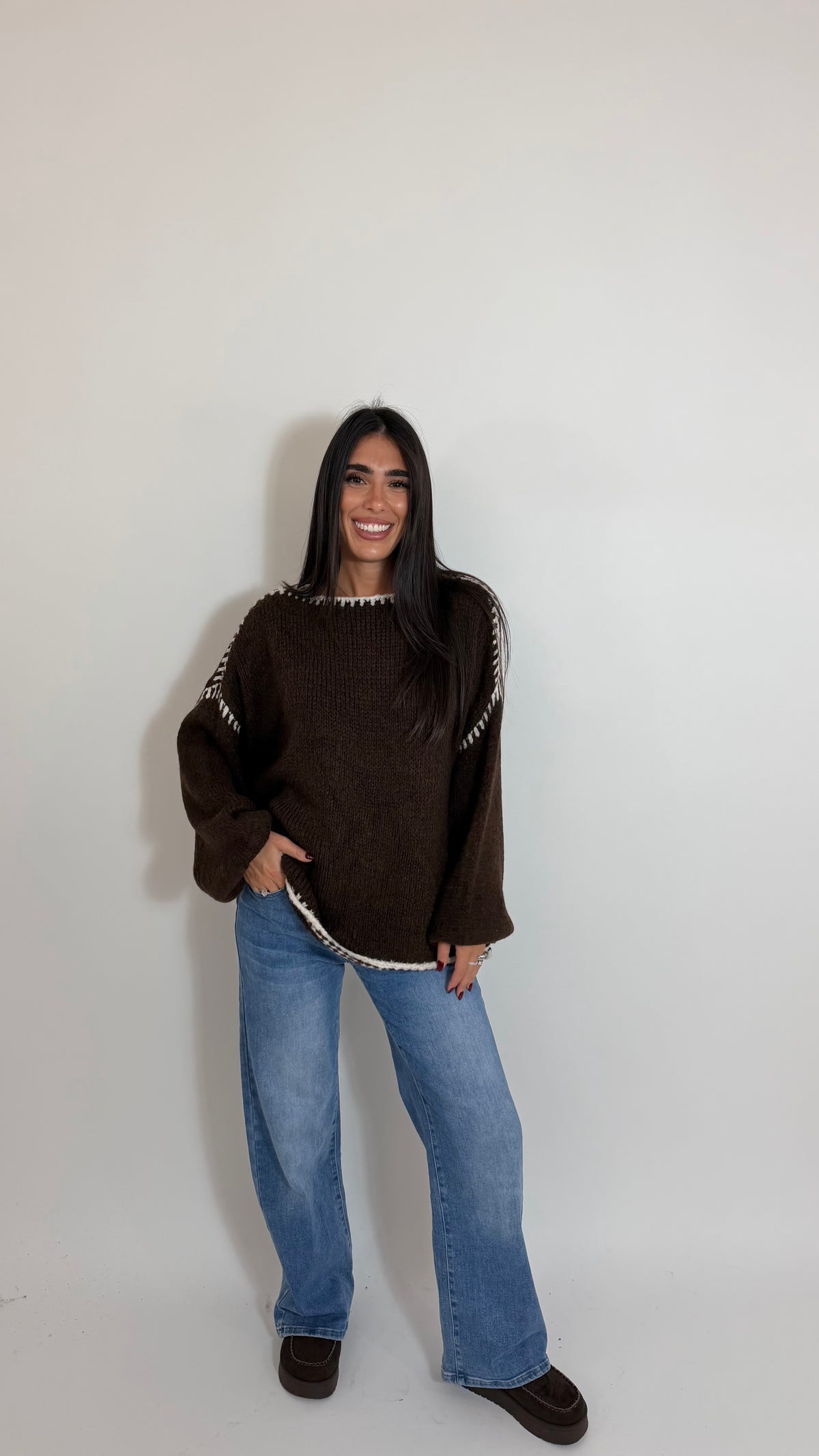 Pull Contrast Stitch Choco