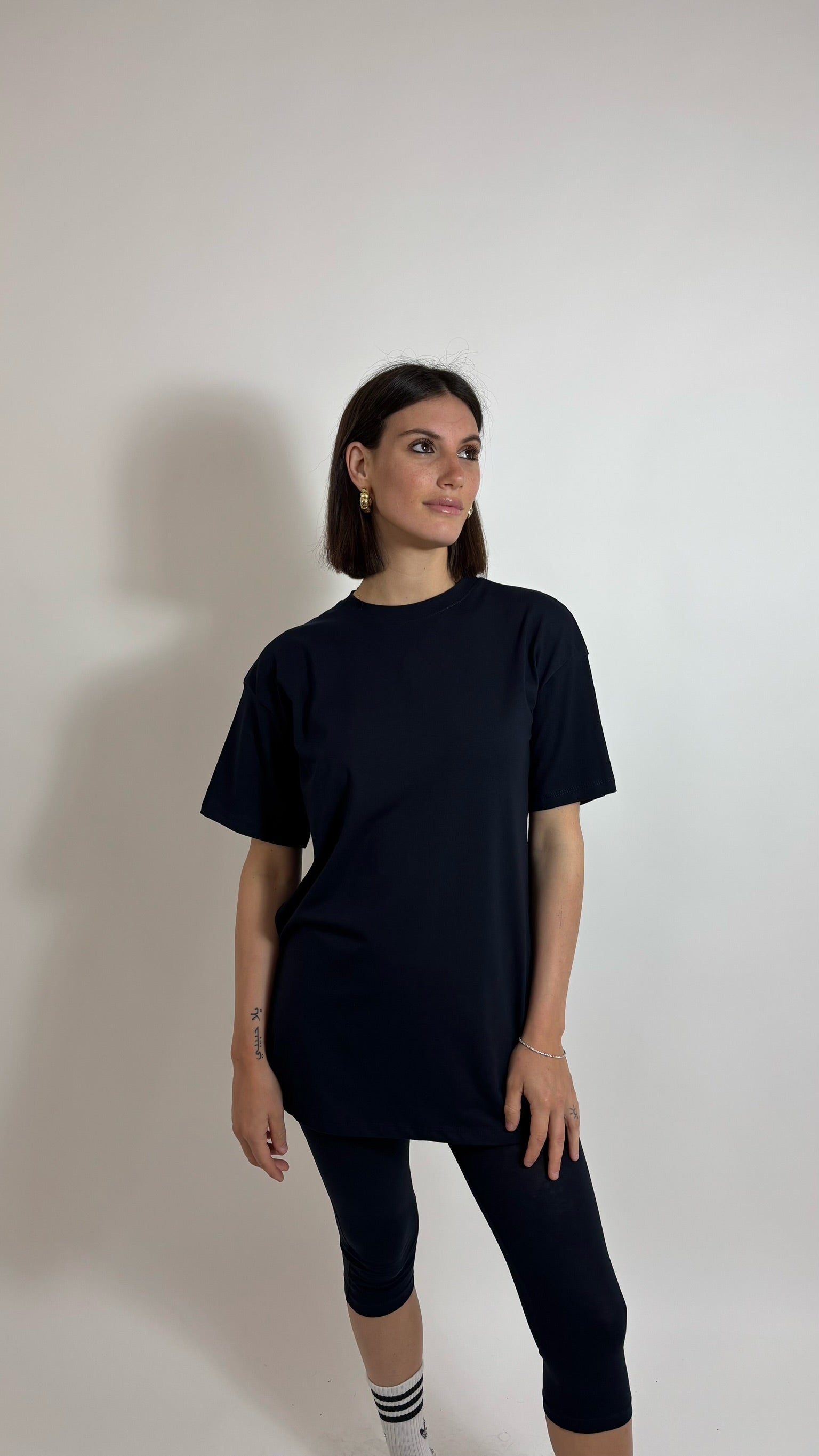 T-shirt Over Blu