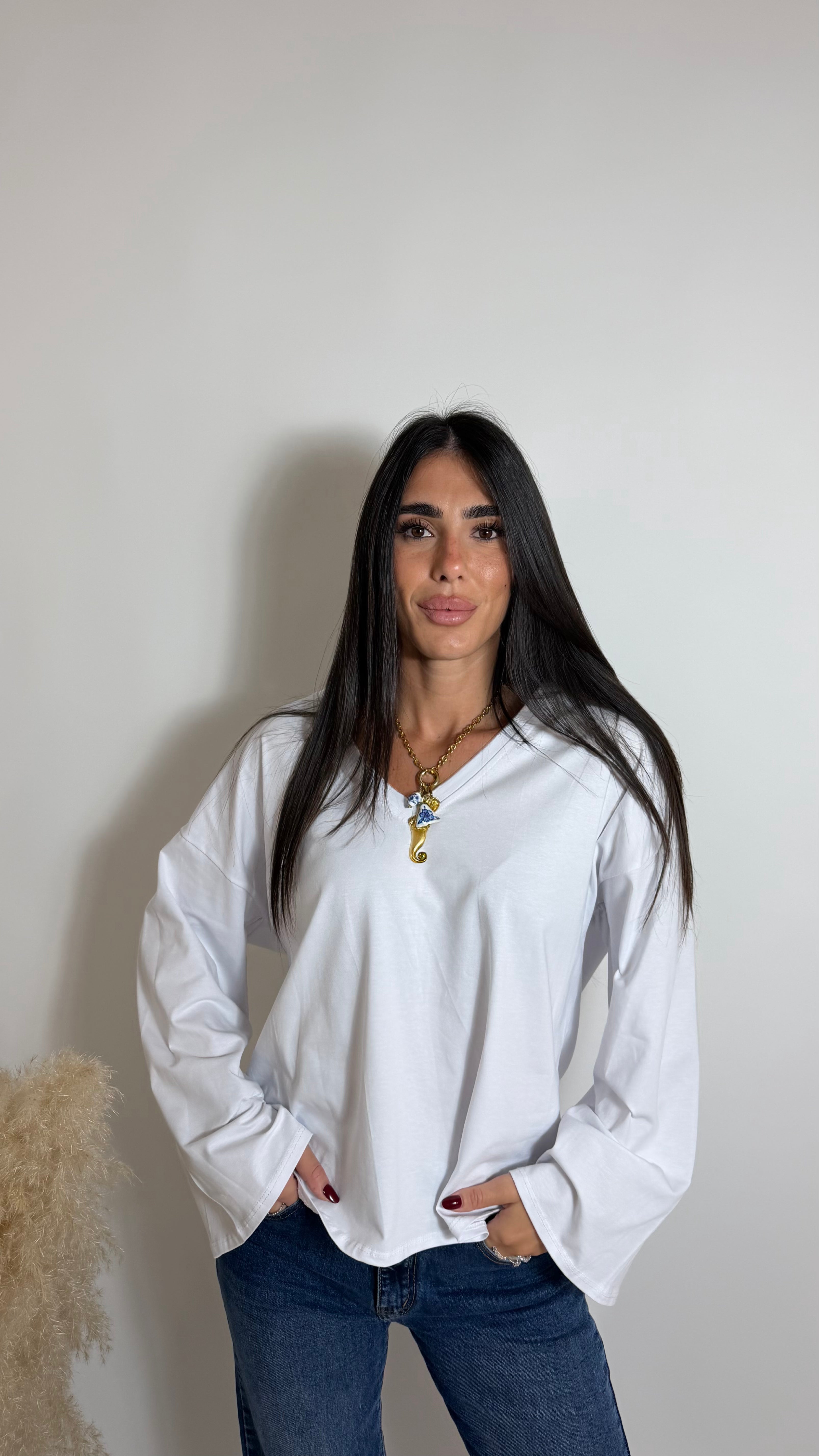 Maglia Scatoletta Scollo V Bianca