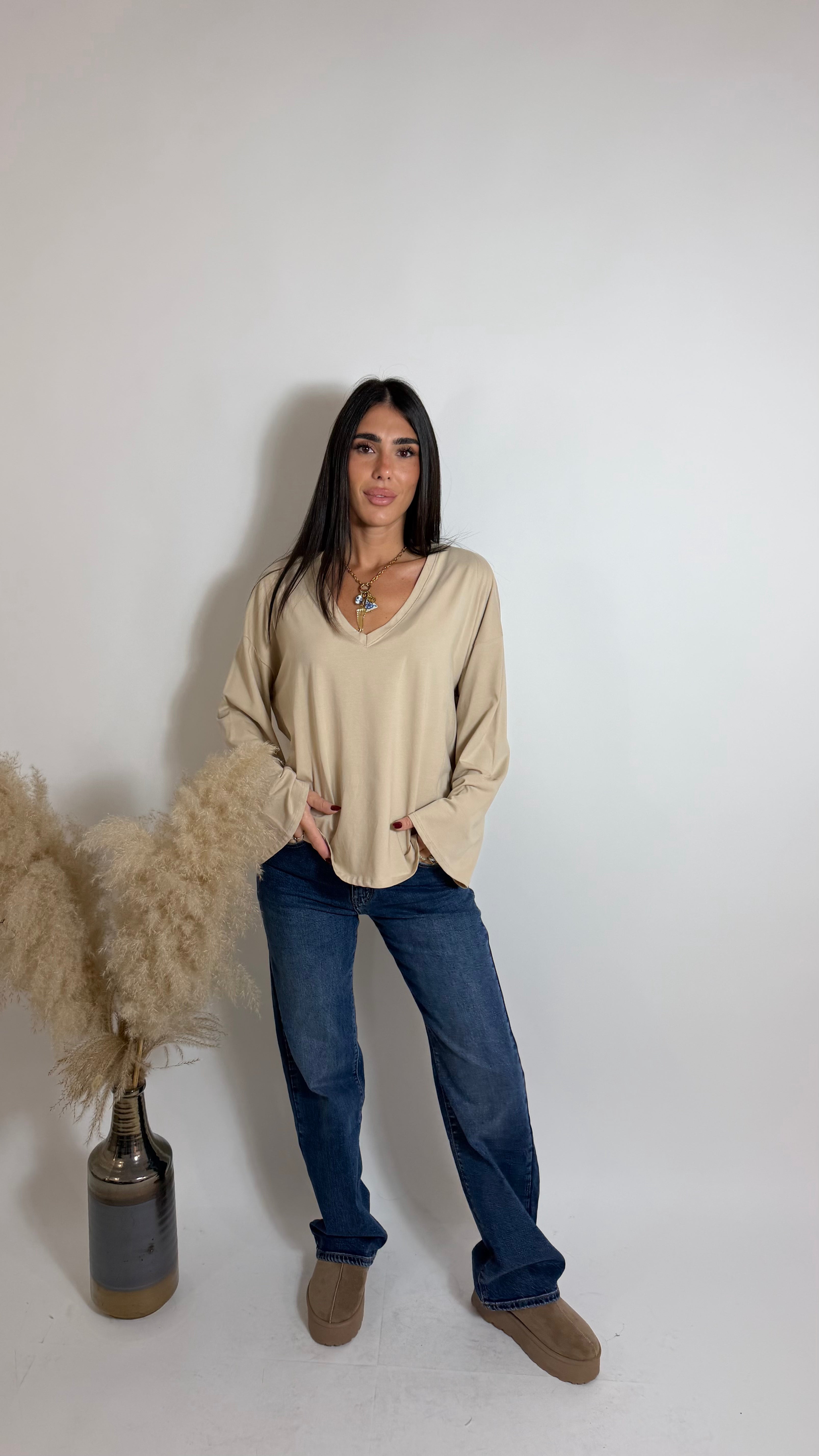 Maglia Scatoletta Scollo V Ecru
