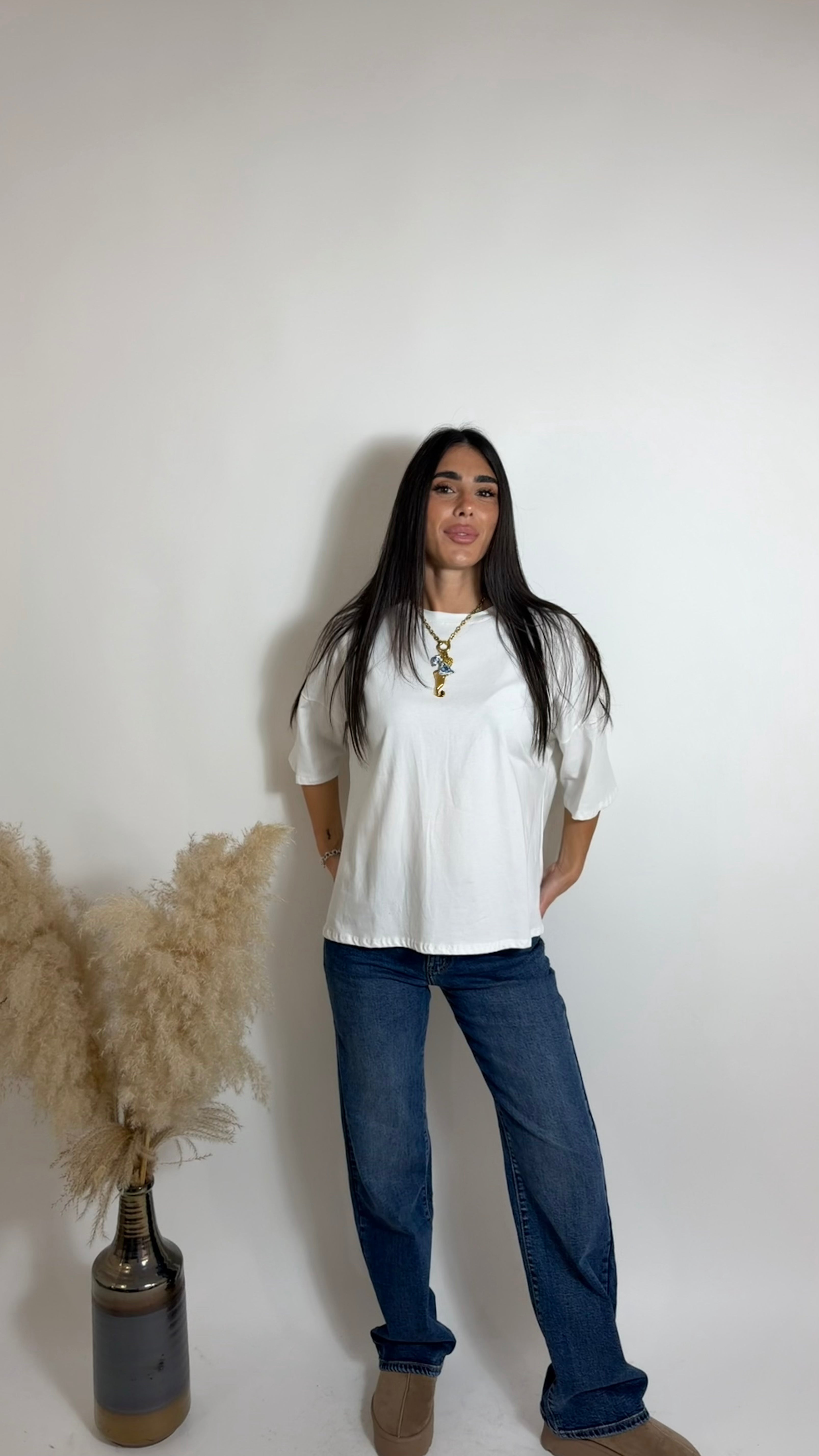 T-shirt Over Bianca