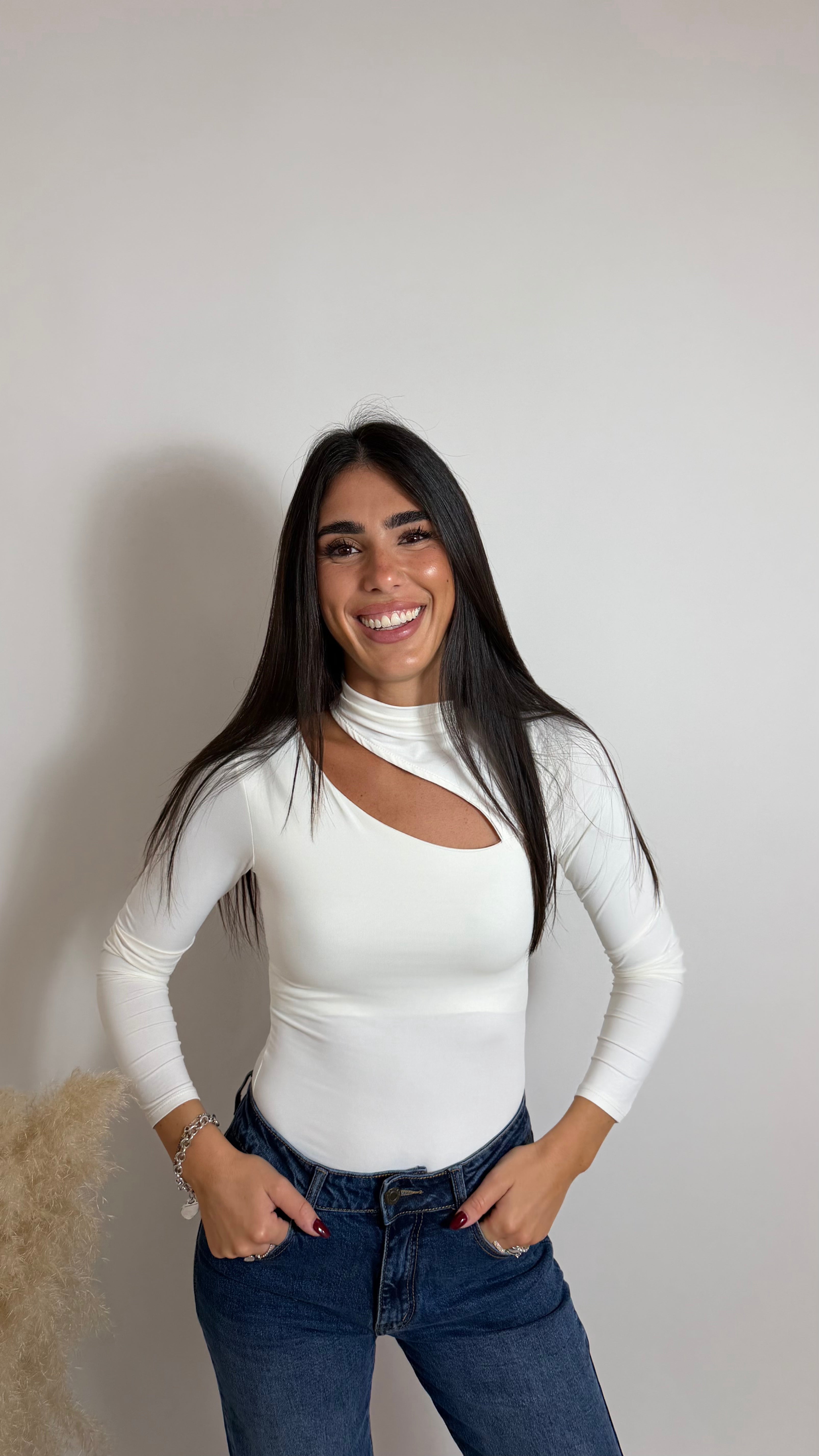 Body Cut Out Asimmetrico Bianco