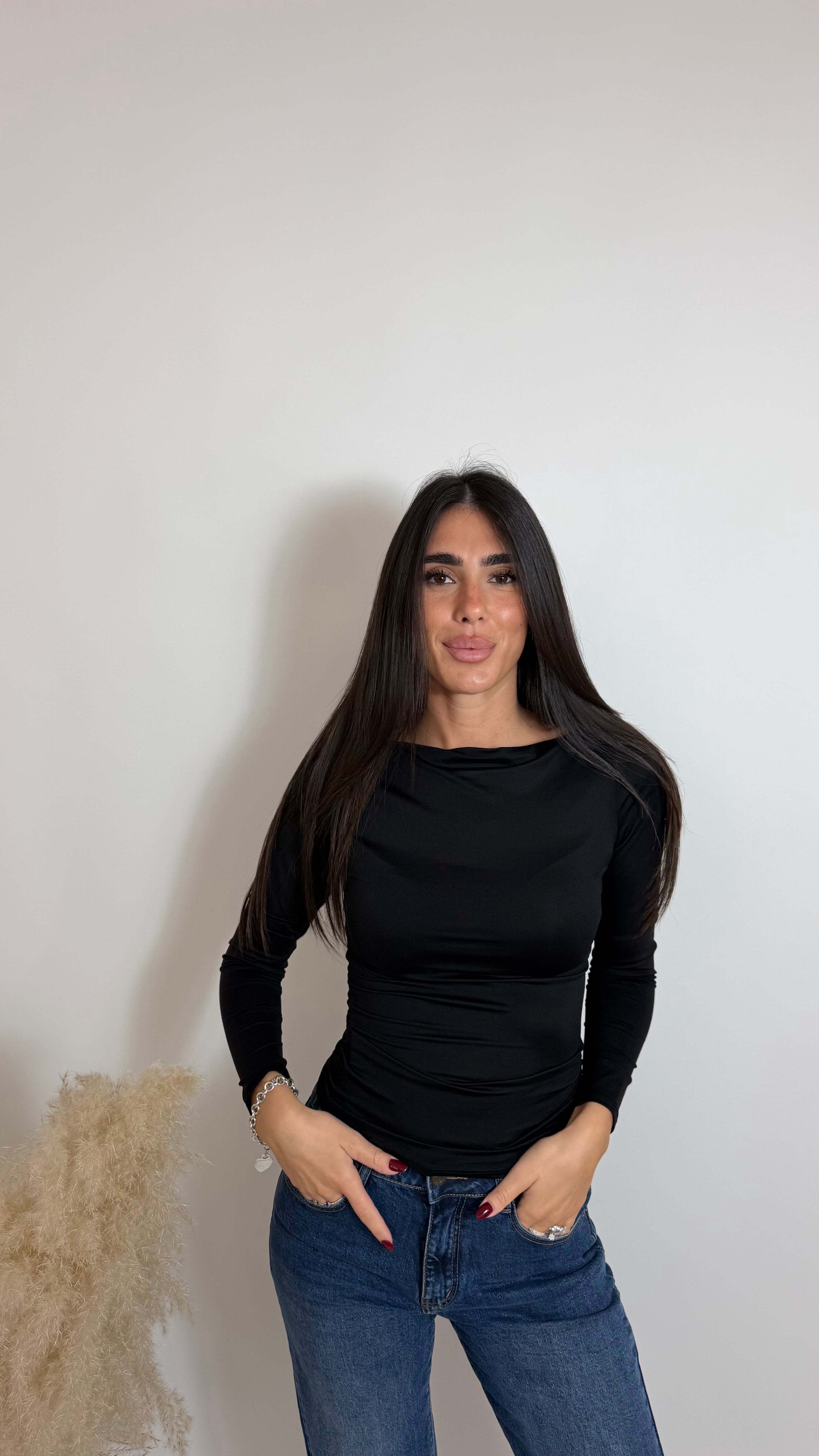 Maglia Scollo Barca Basic Nera