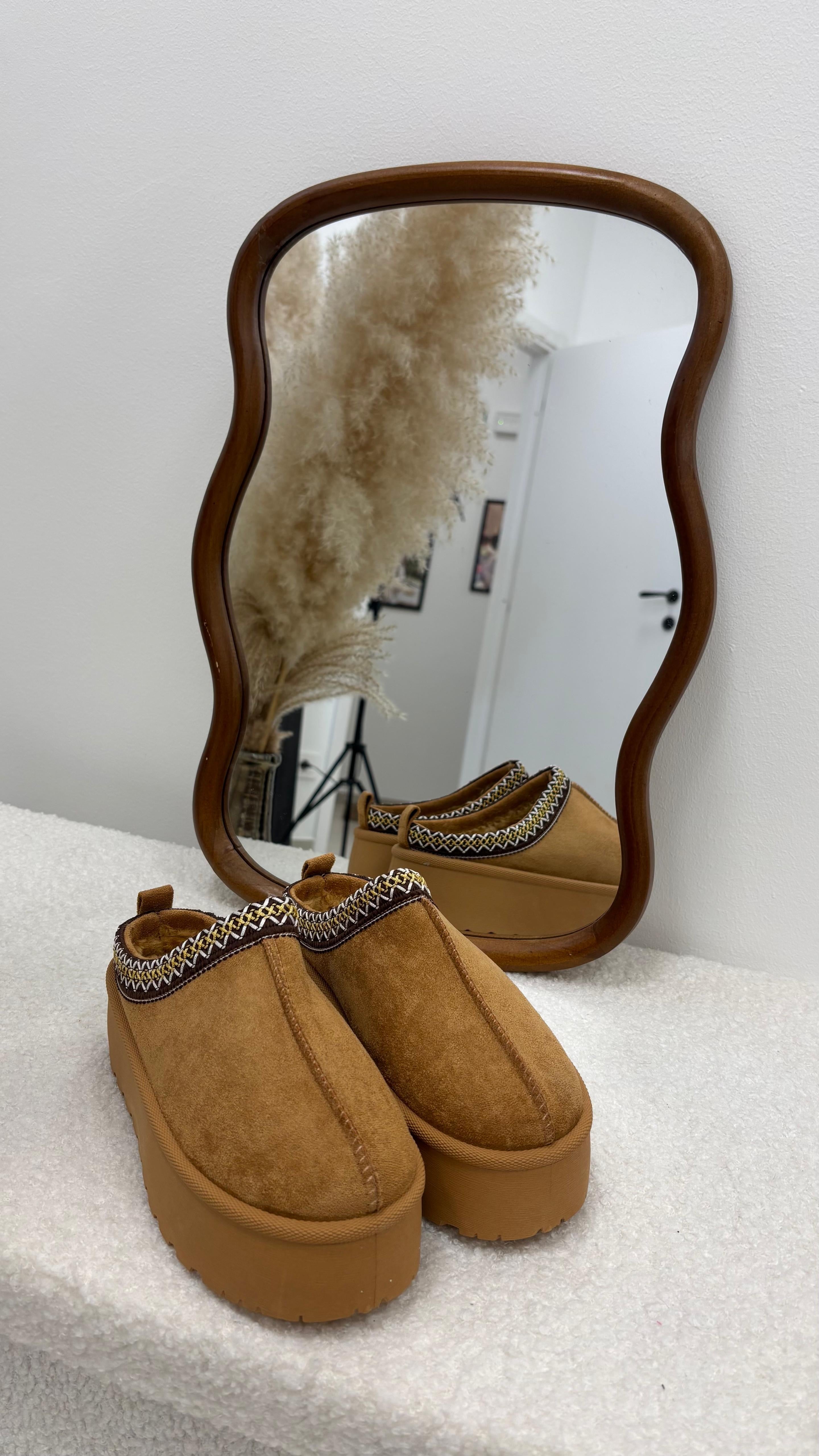 Inspo Ugg Tezz Camel