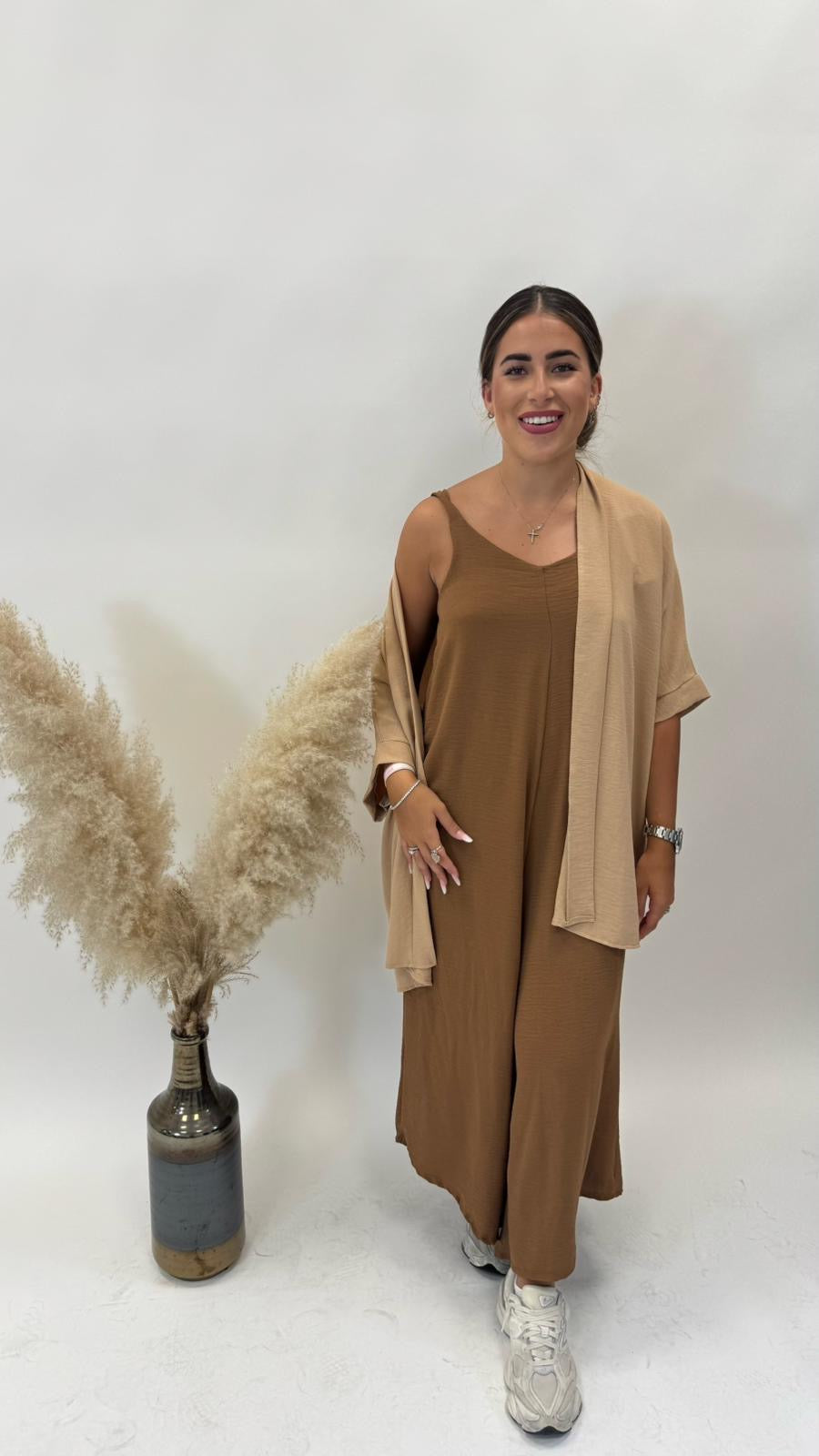 Tutona Over Camel