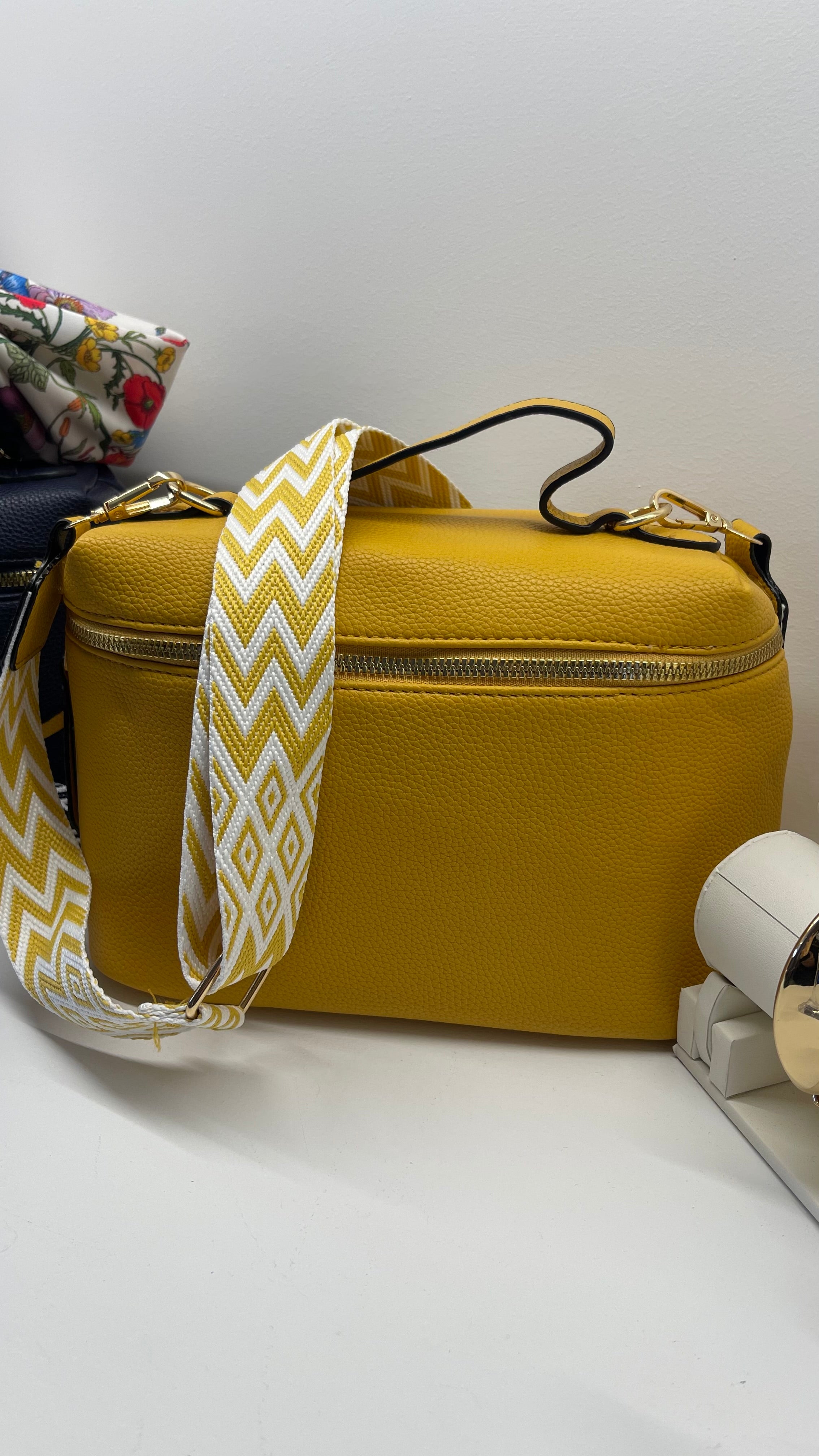 Bag Around The World Senape