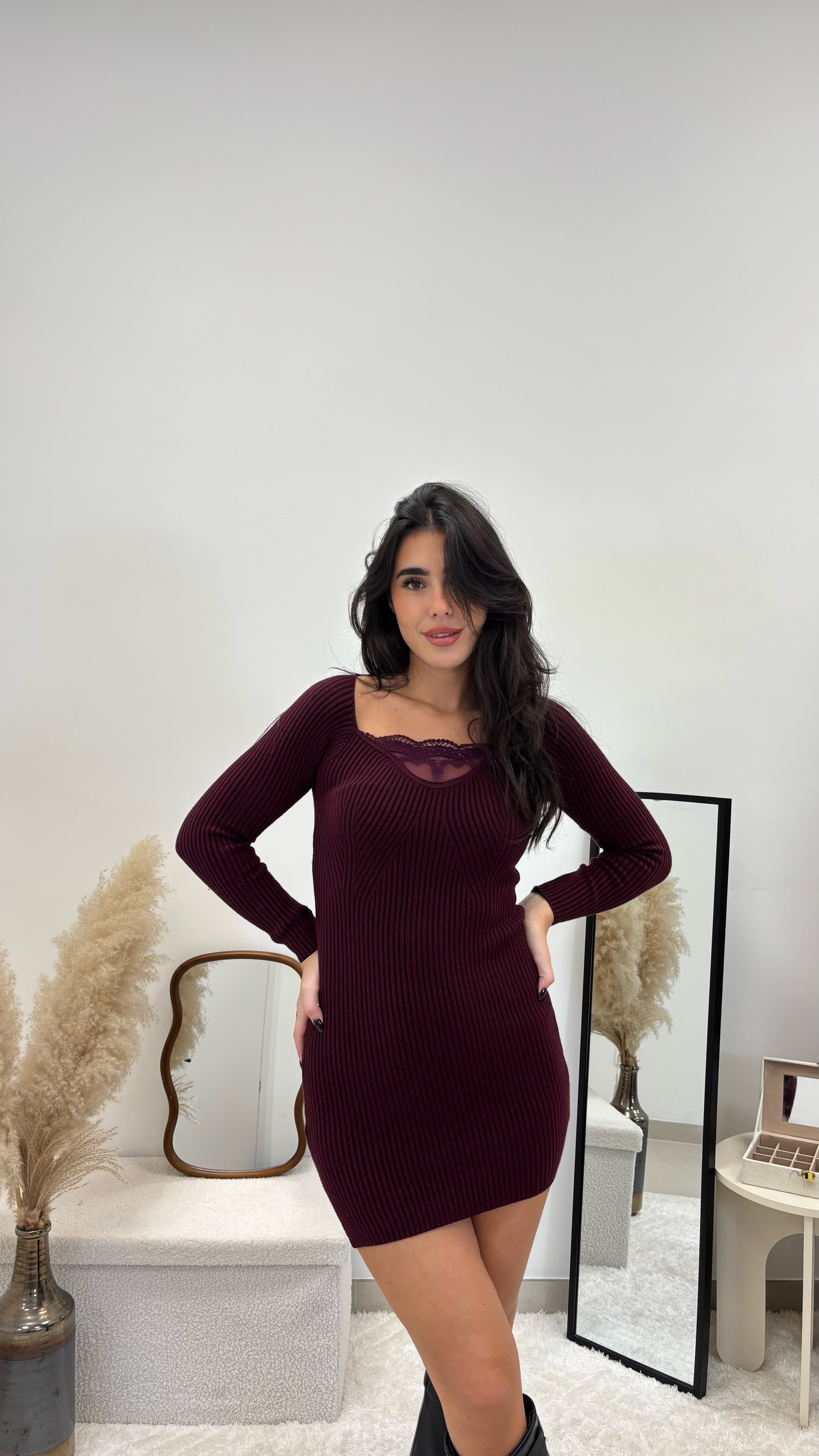 Abito Lace Charm Burgundy