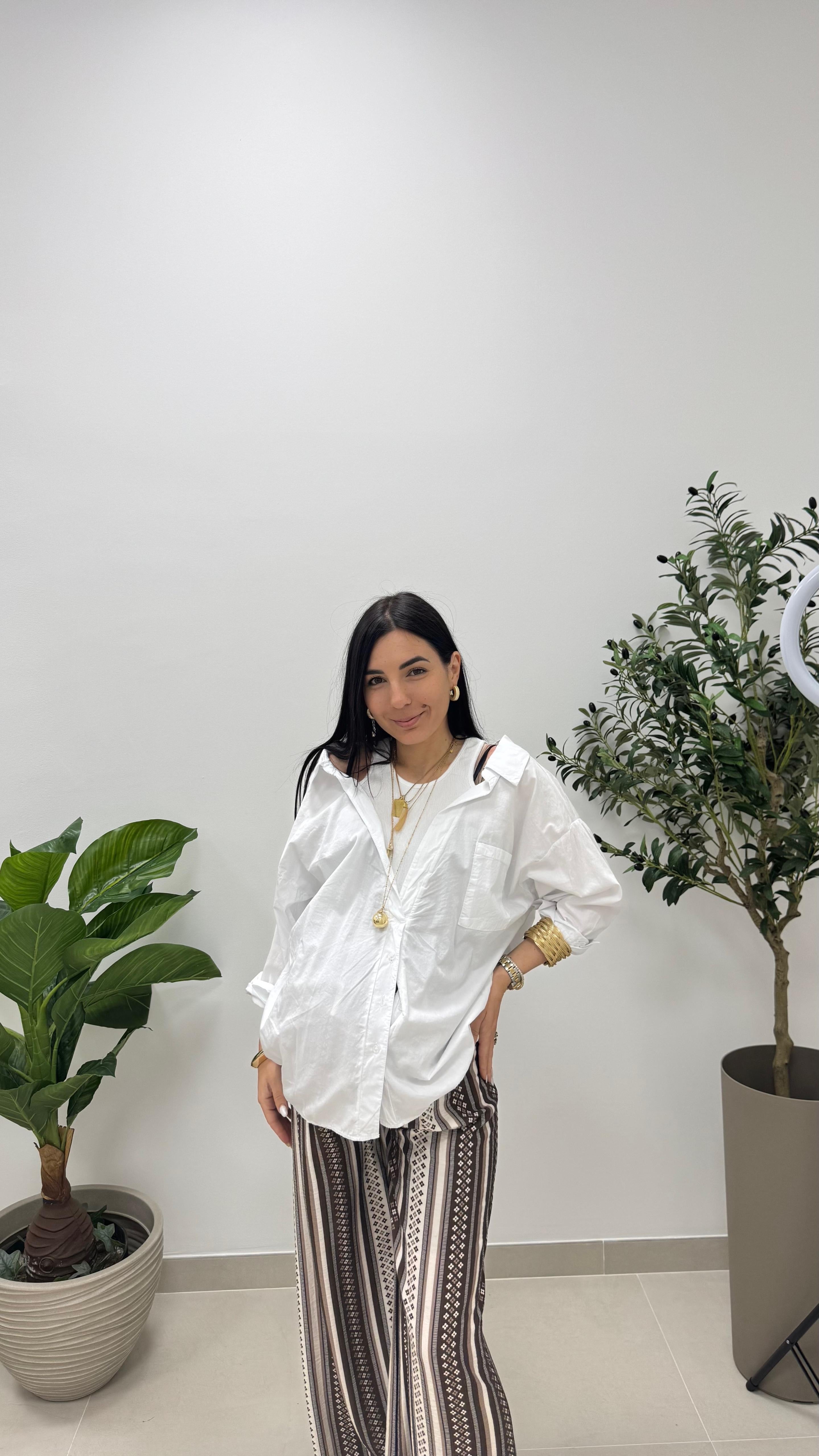 Camicia over Canotta cucita Bianco