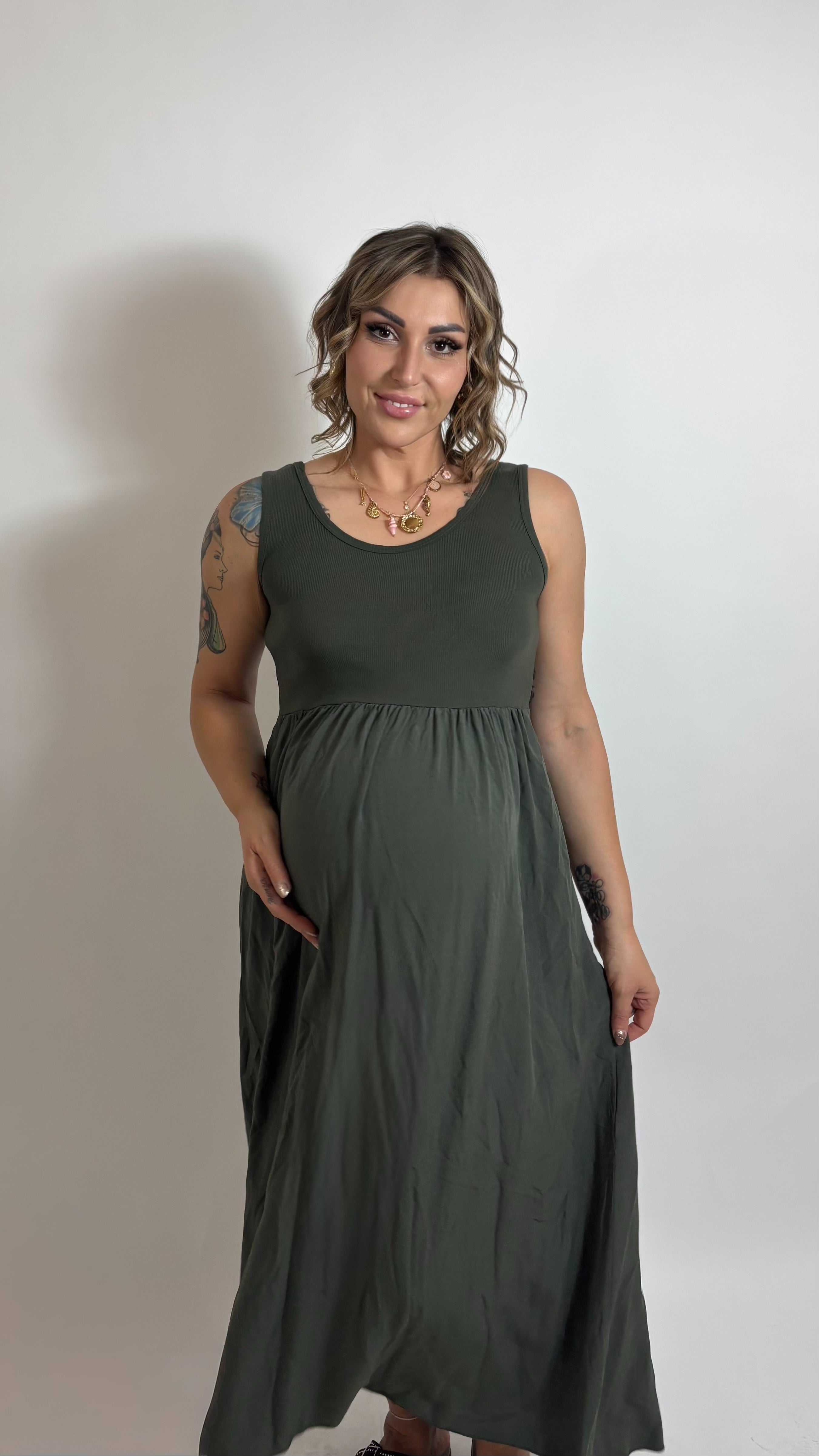 Abito Basic Tank Verde Utility