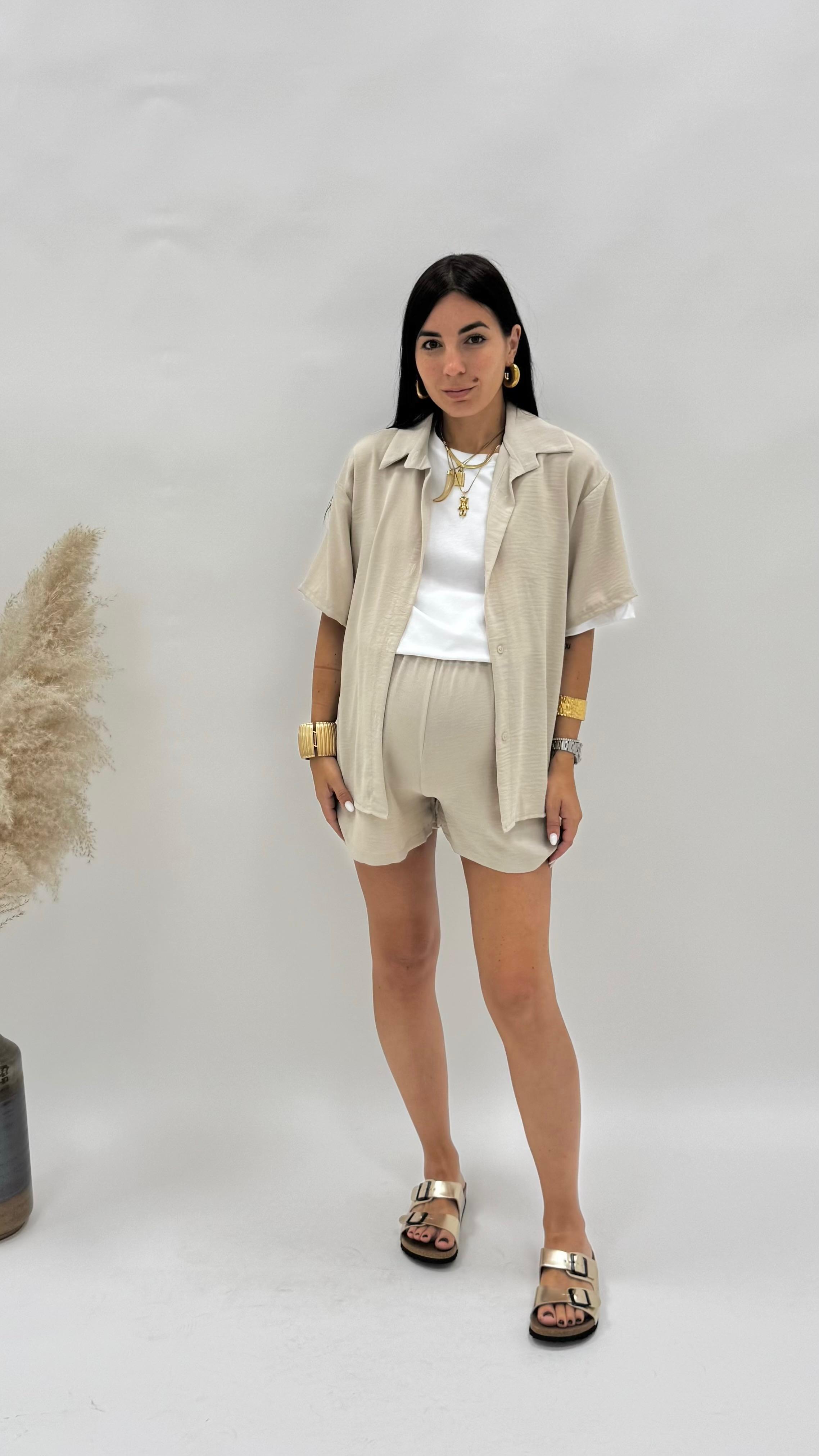 Set Utility Shorts e Camicia Nude