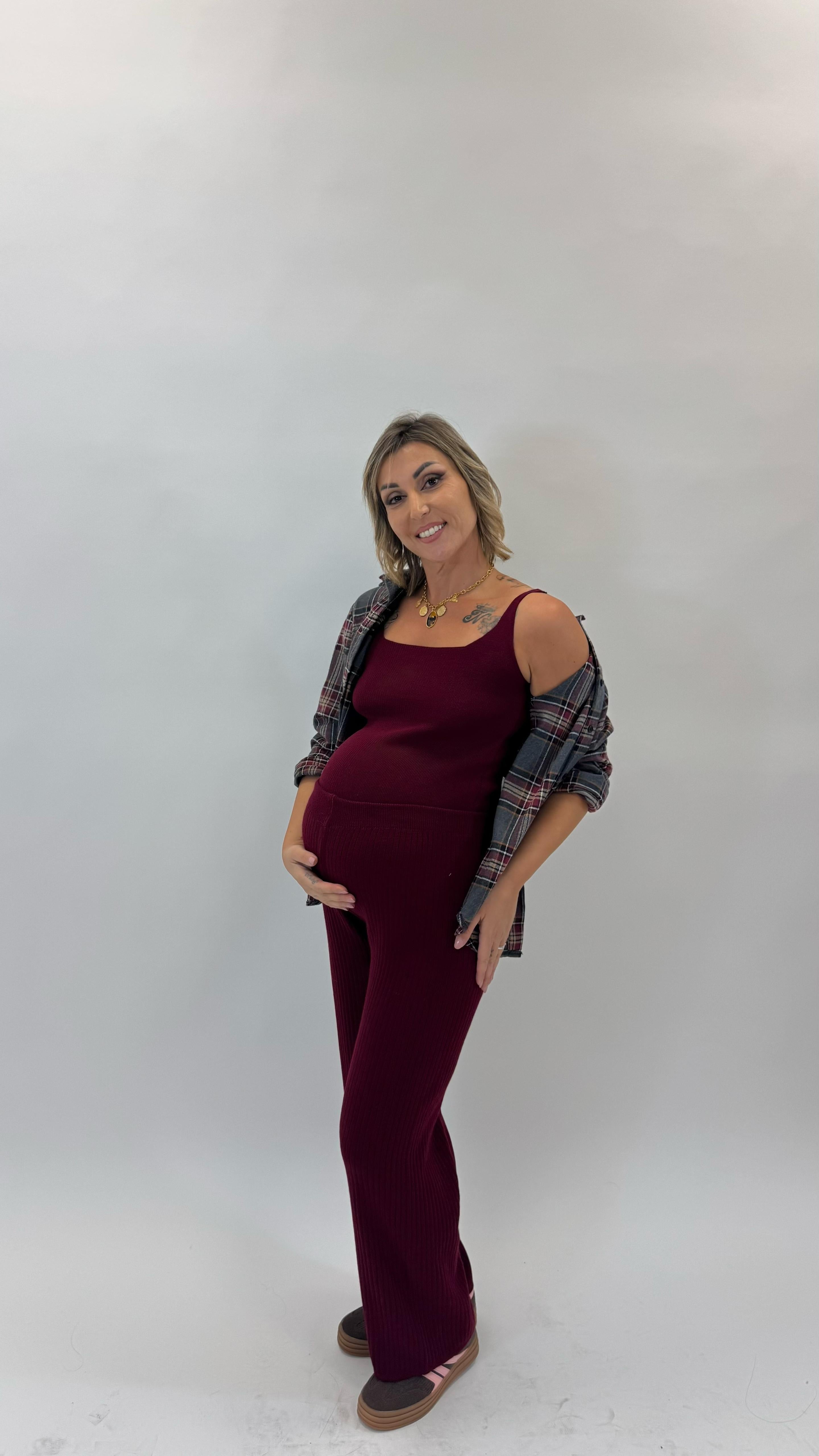 Set con Top in Maglia a Coste Burgundy
