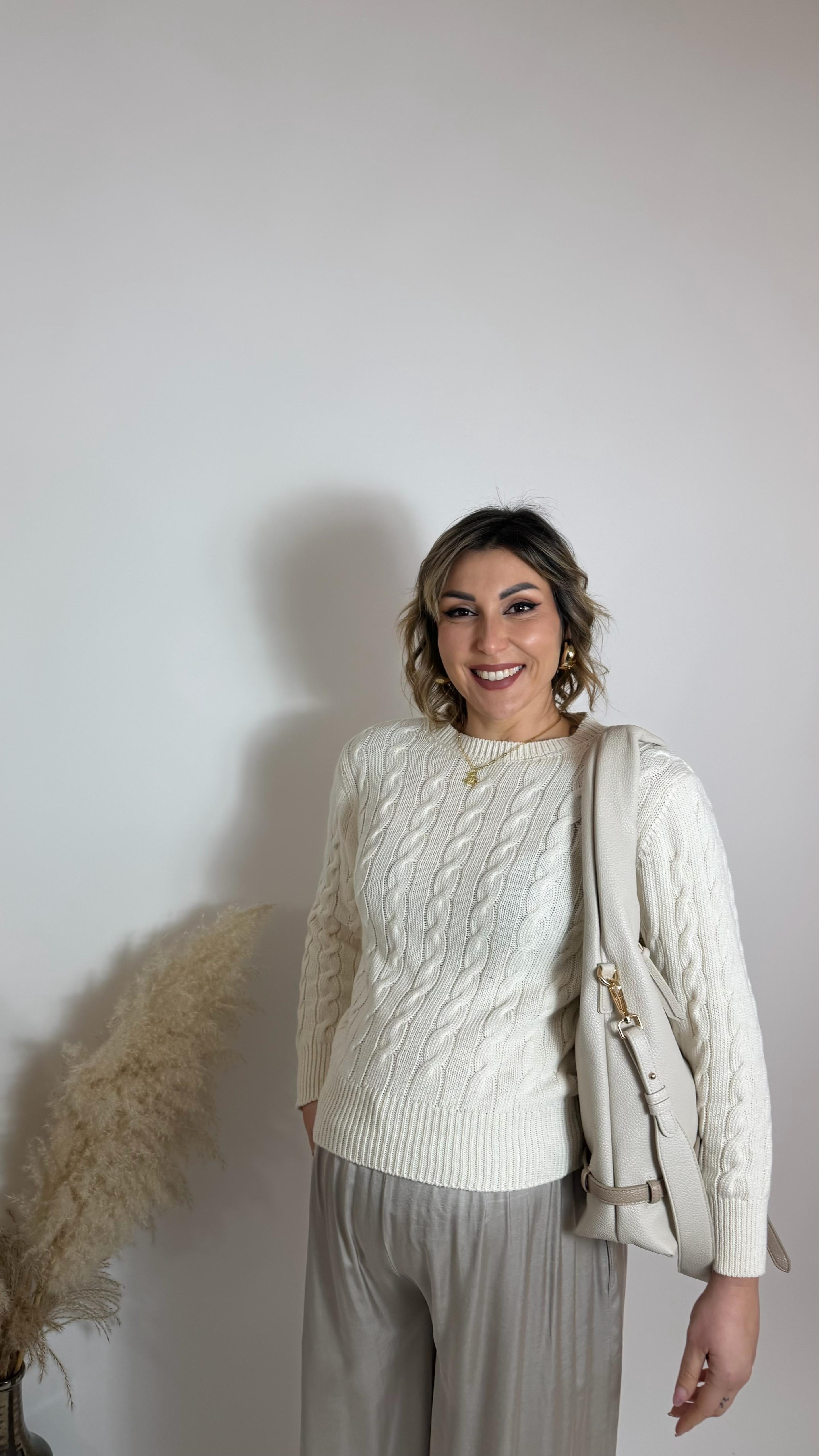 Pull Treccia Audrey Burro