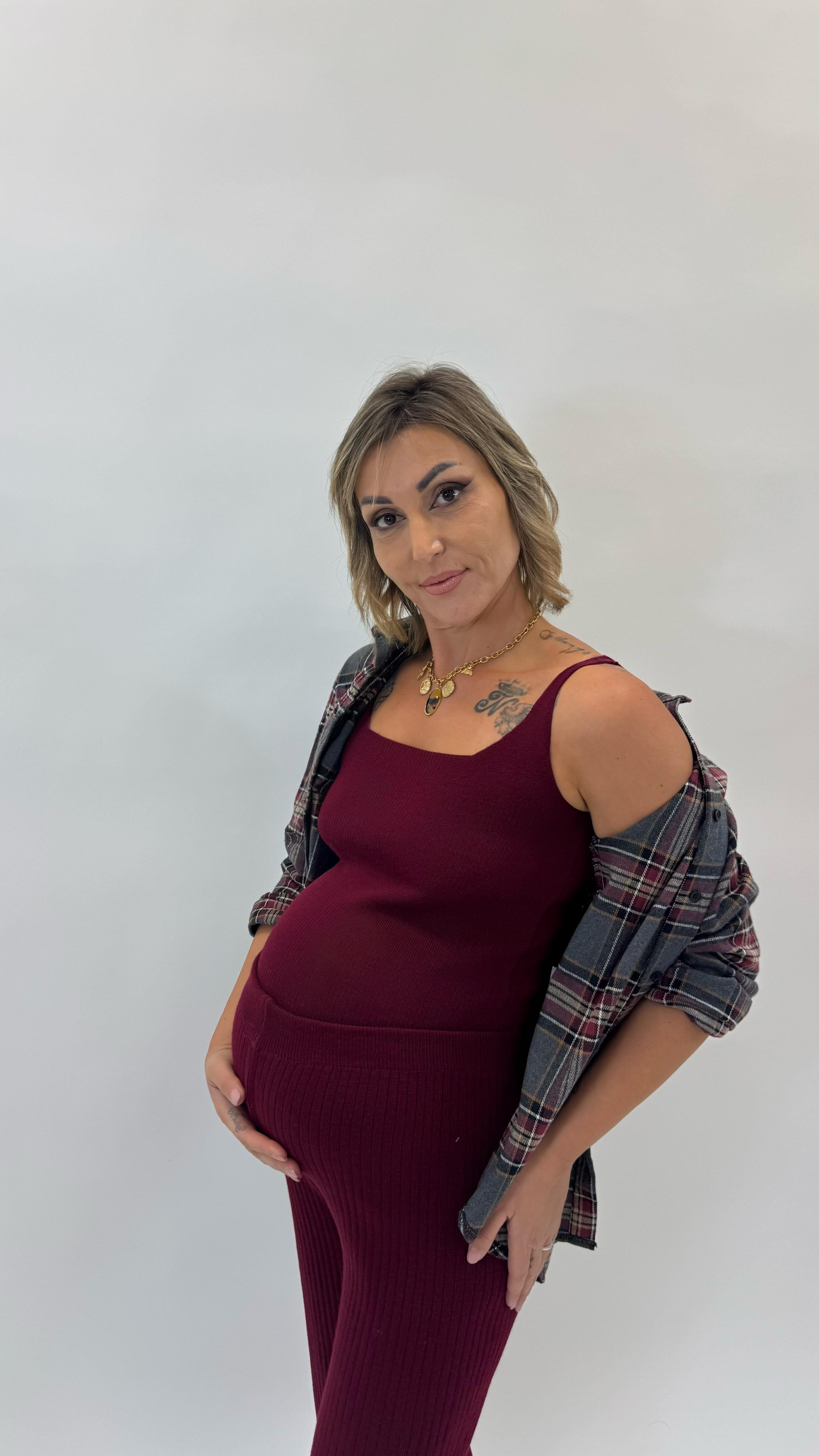 Set con Top in Maglia a Coste Burgundy