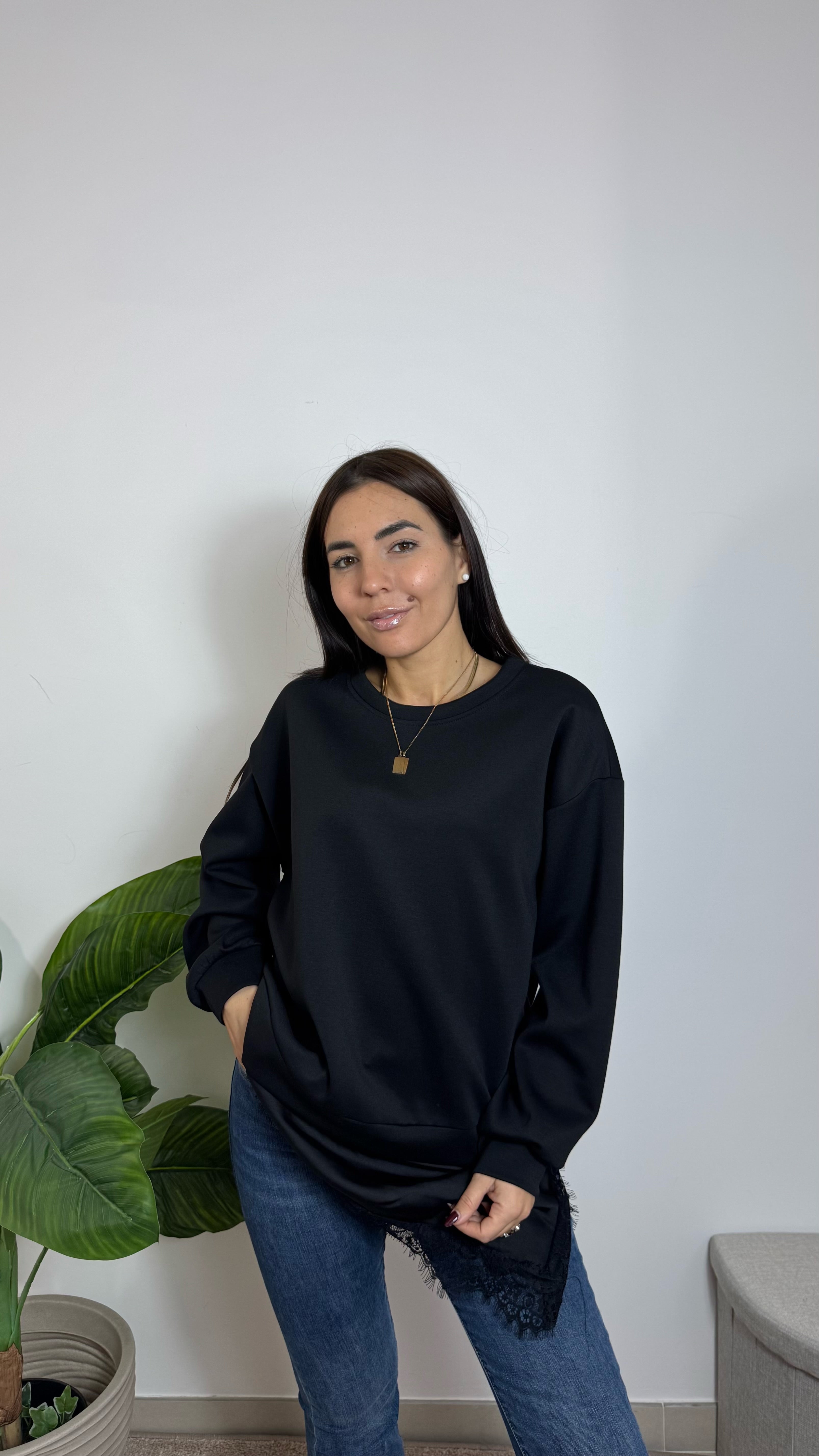 Felpa Comfy Lace Nera