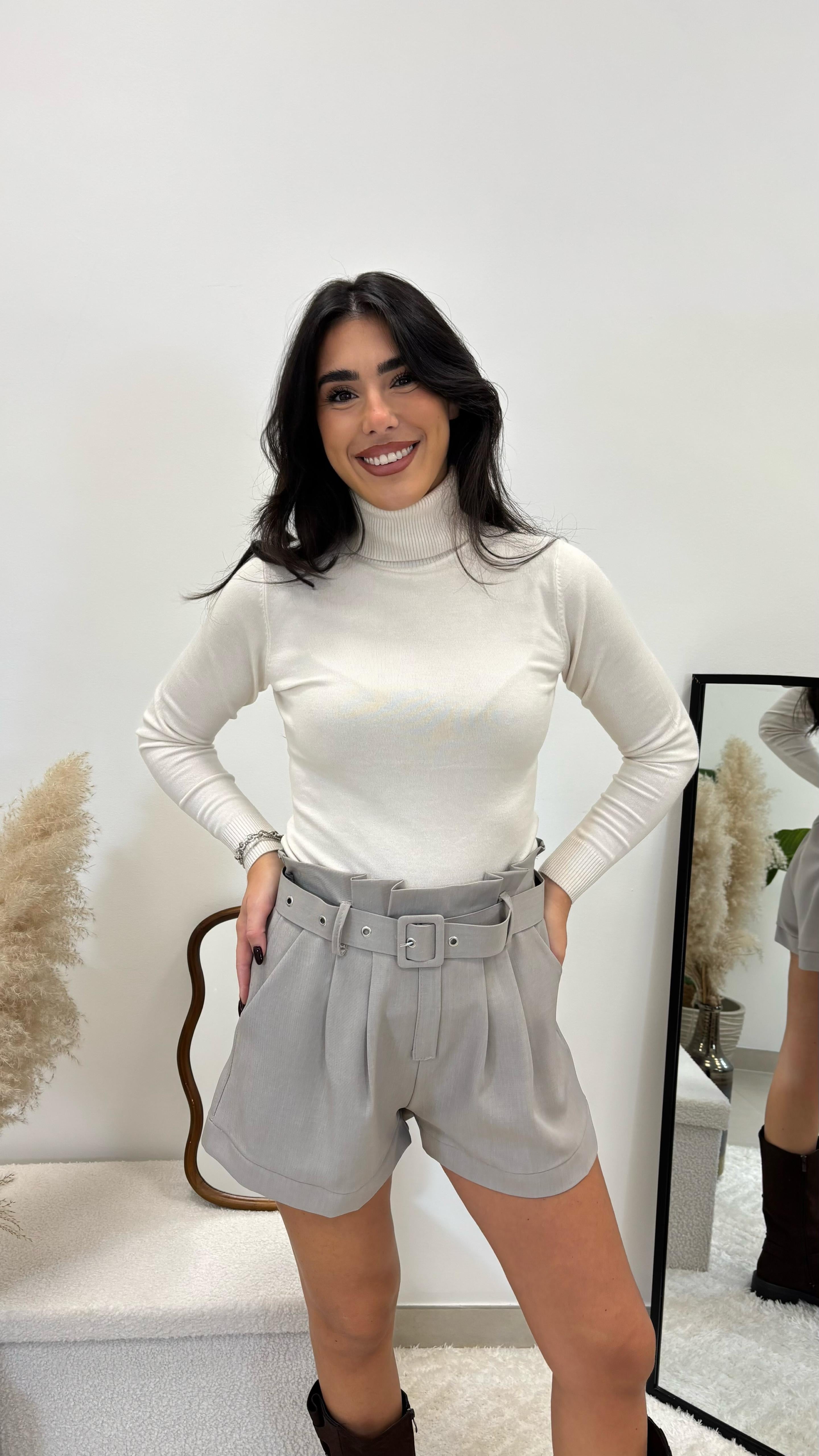 Shorts Tessuto Classico con Cinta Tortora