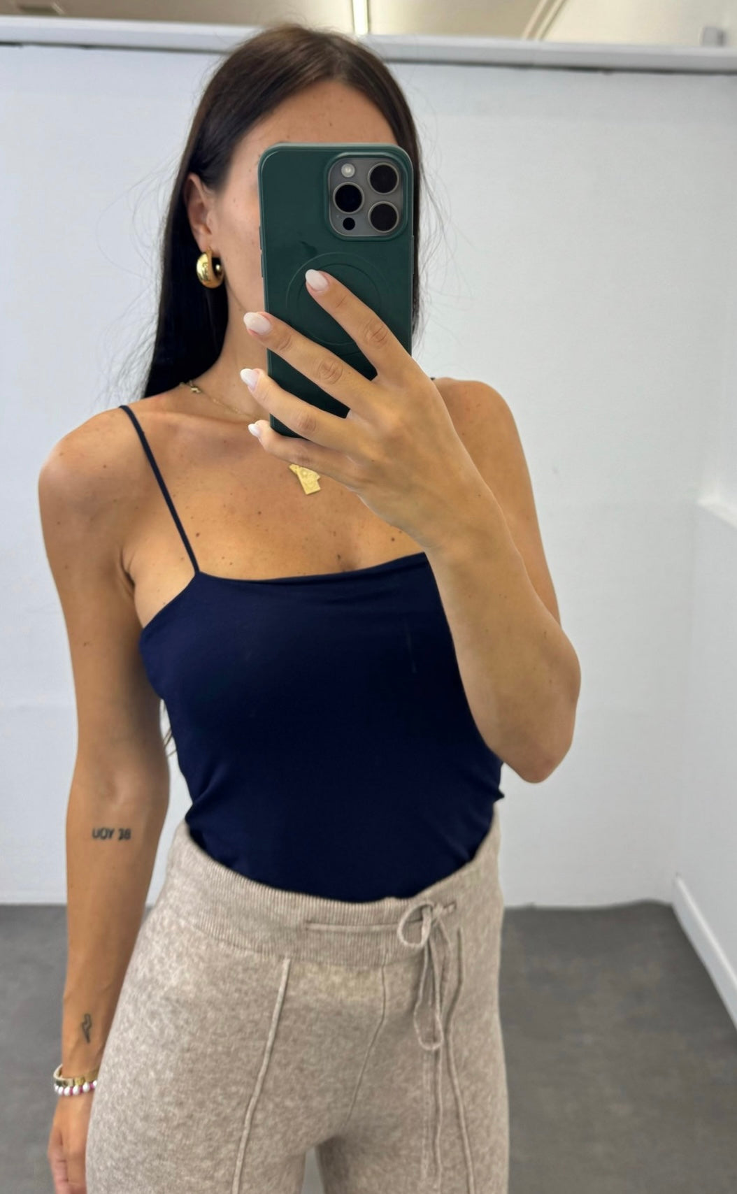 Top Con Coppe Blu Notte
