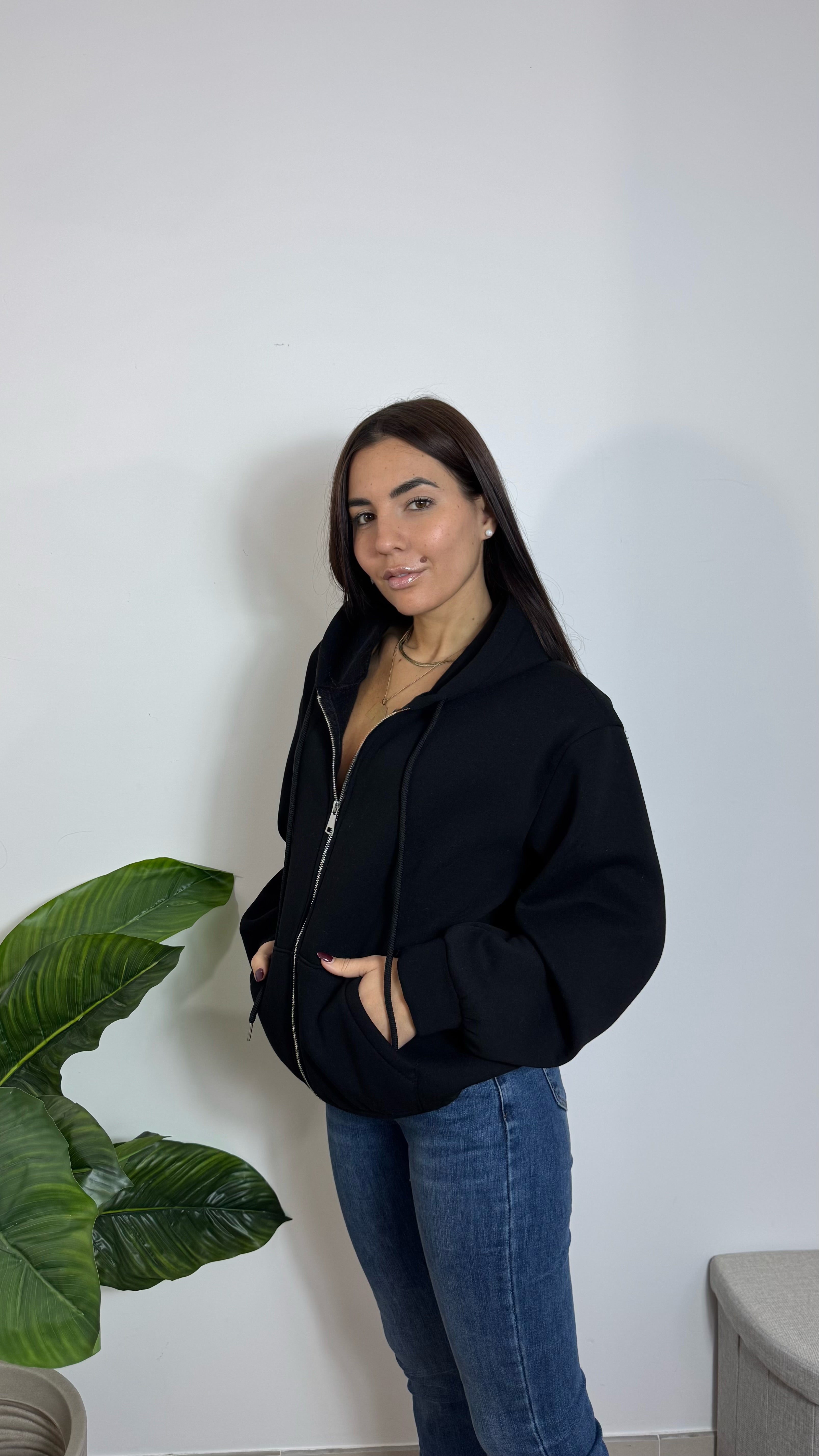 Felpa Puffy Con Zip Nera