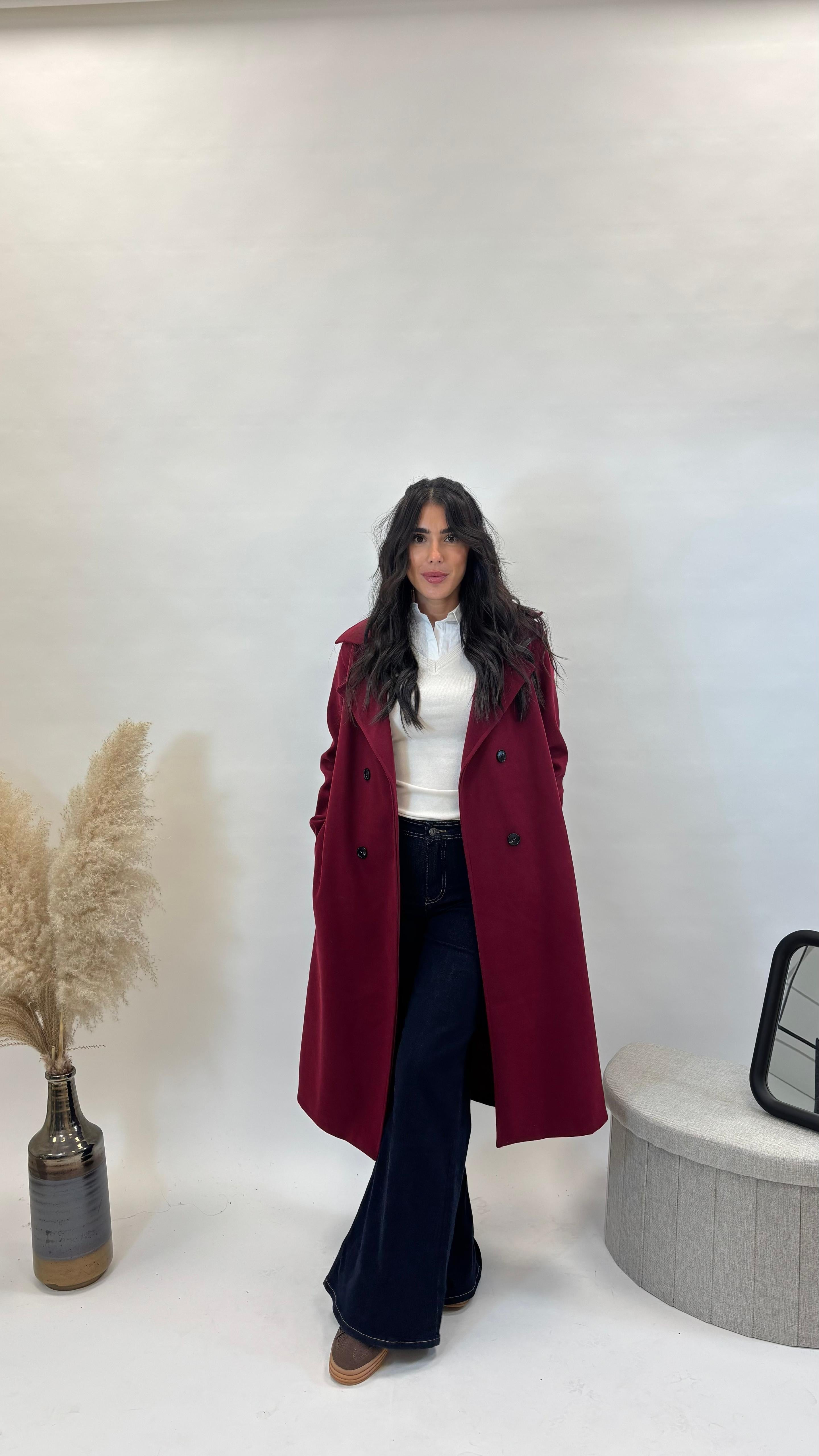 Coat BE YOU con Cinta Burgundy