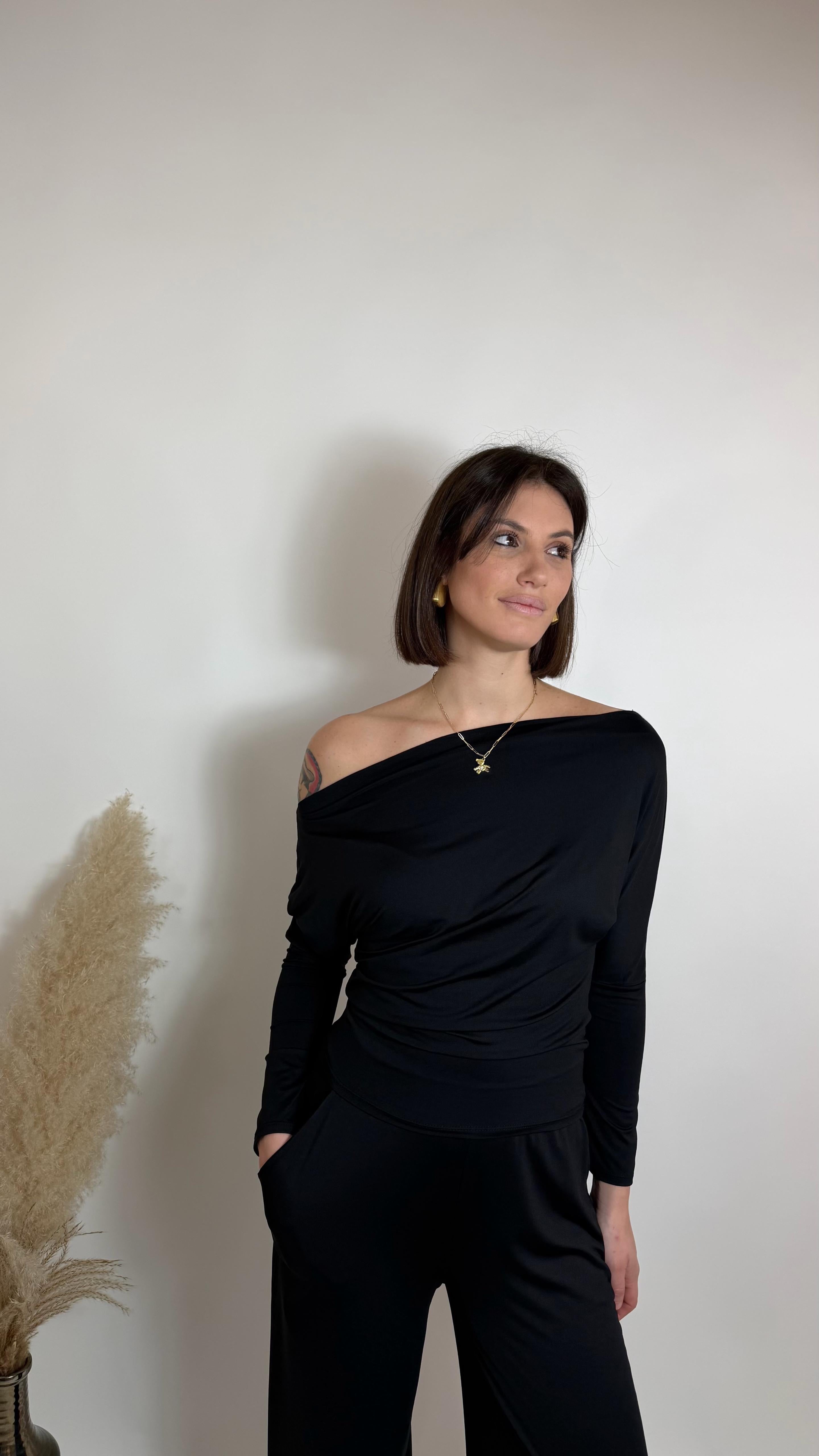 Maglia Yoga Second Skin Spalla scesa / Nera