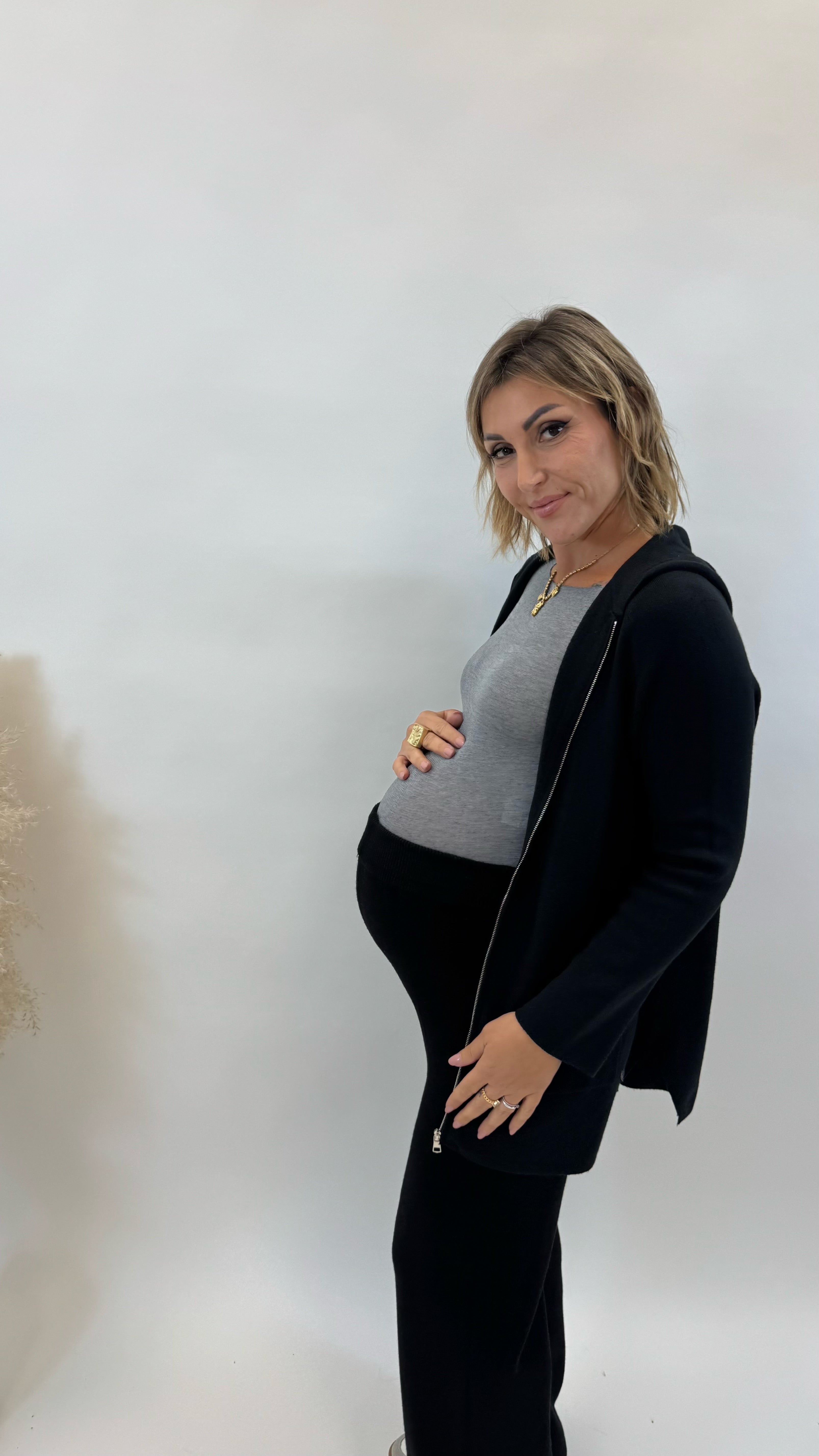 Maxi Pull con Zip Nero