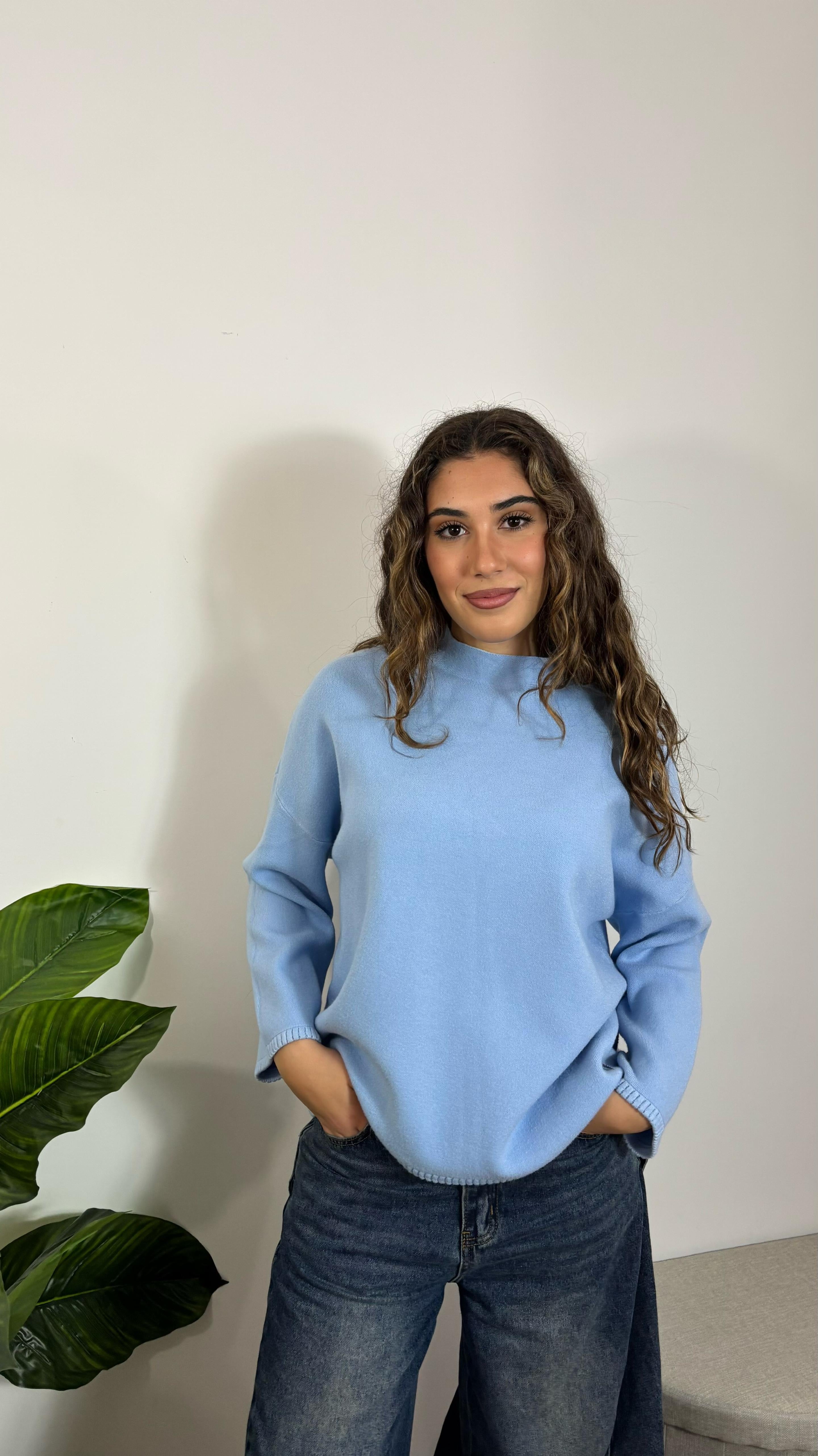 Pull Bordi Lavorati Azzurro