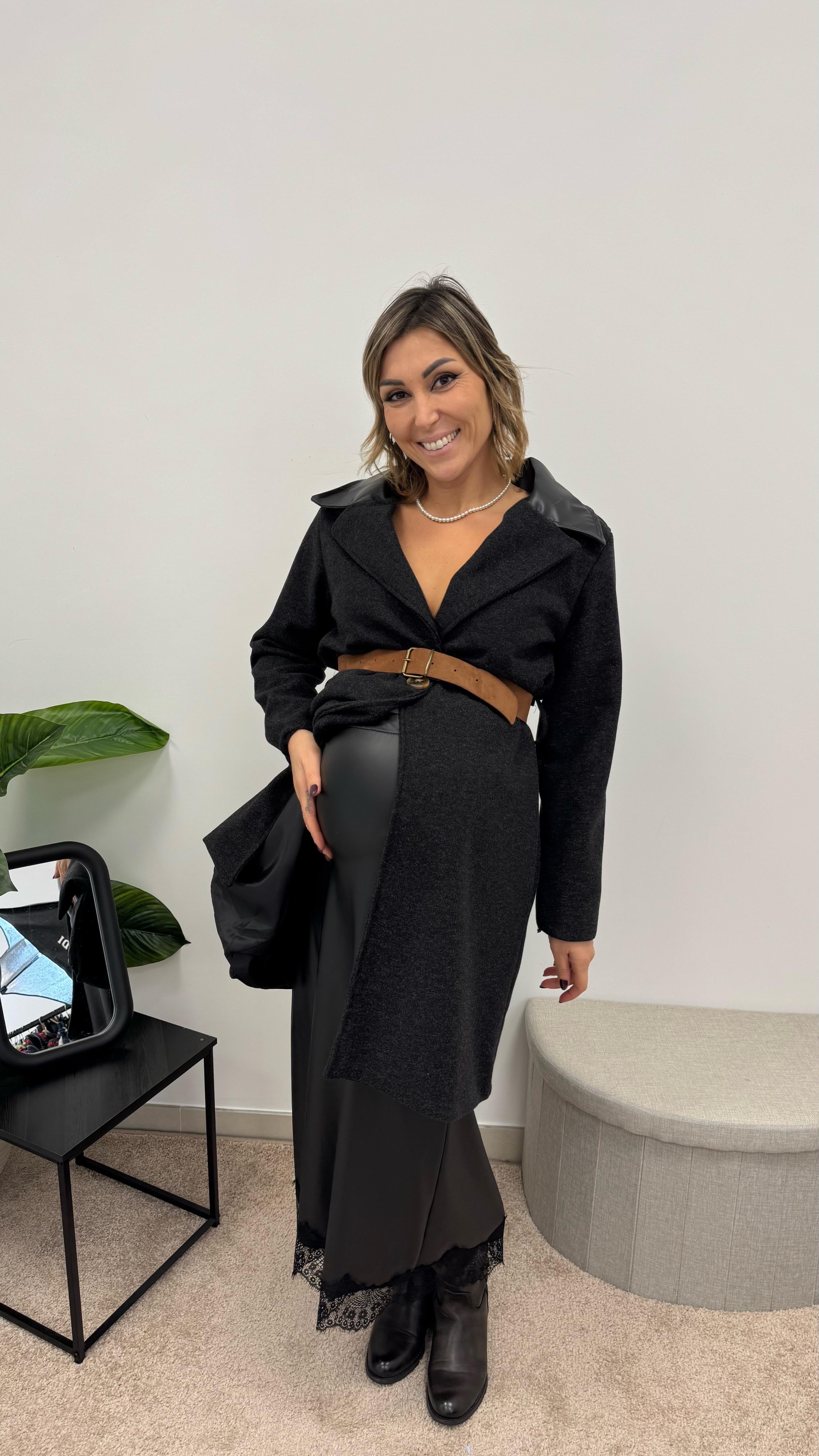 Coat Chic Rever Ecopelle Nero