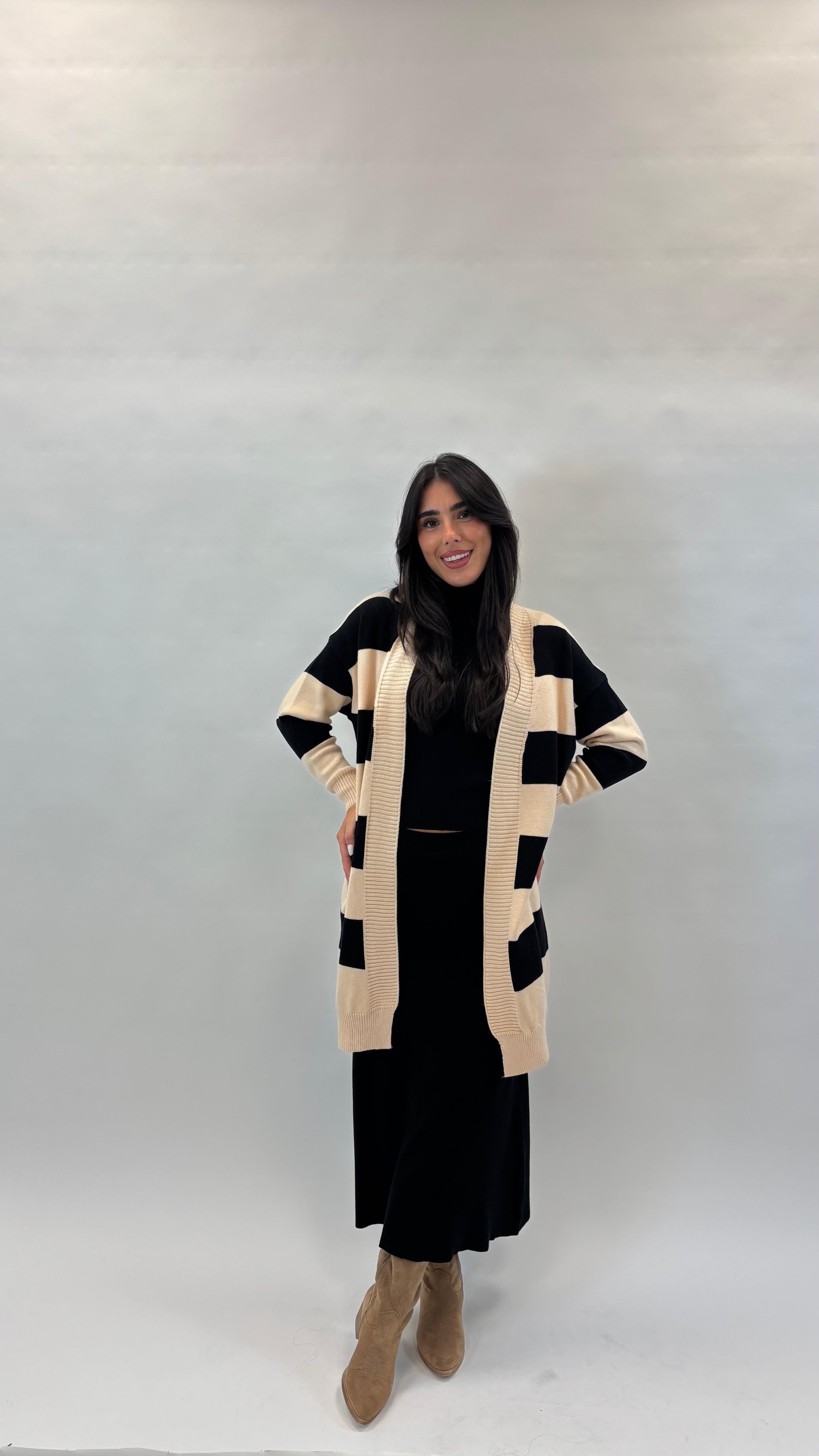 Cardigan Over Stripes Burro e Nero