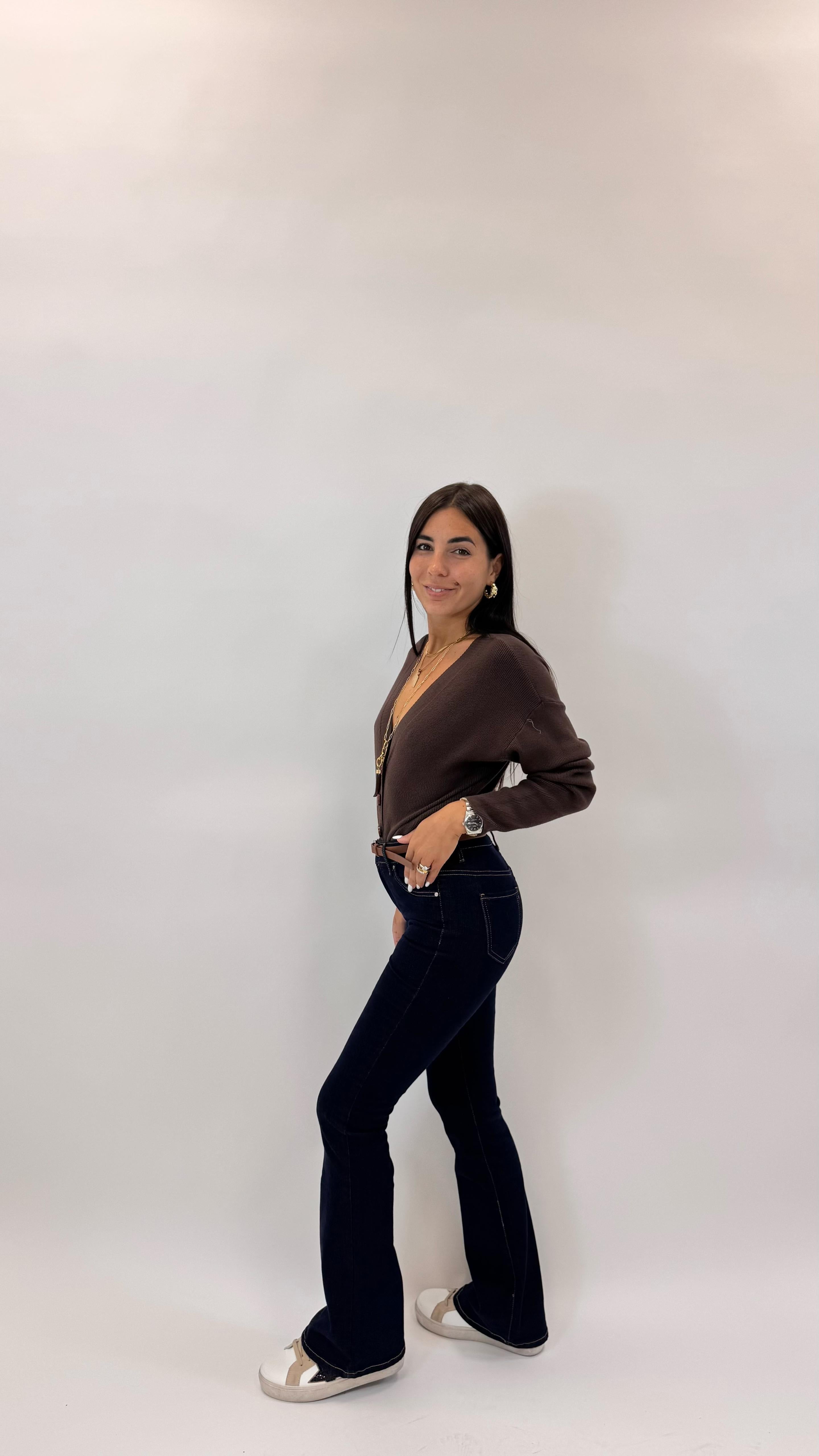 Jeans Zampa Lavaggio Scuro Cinta Inclusa
