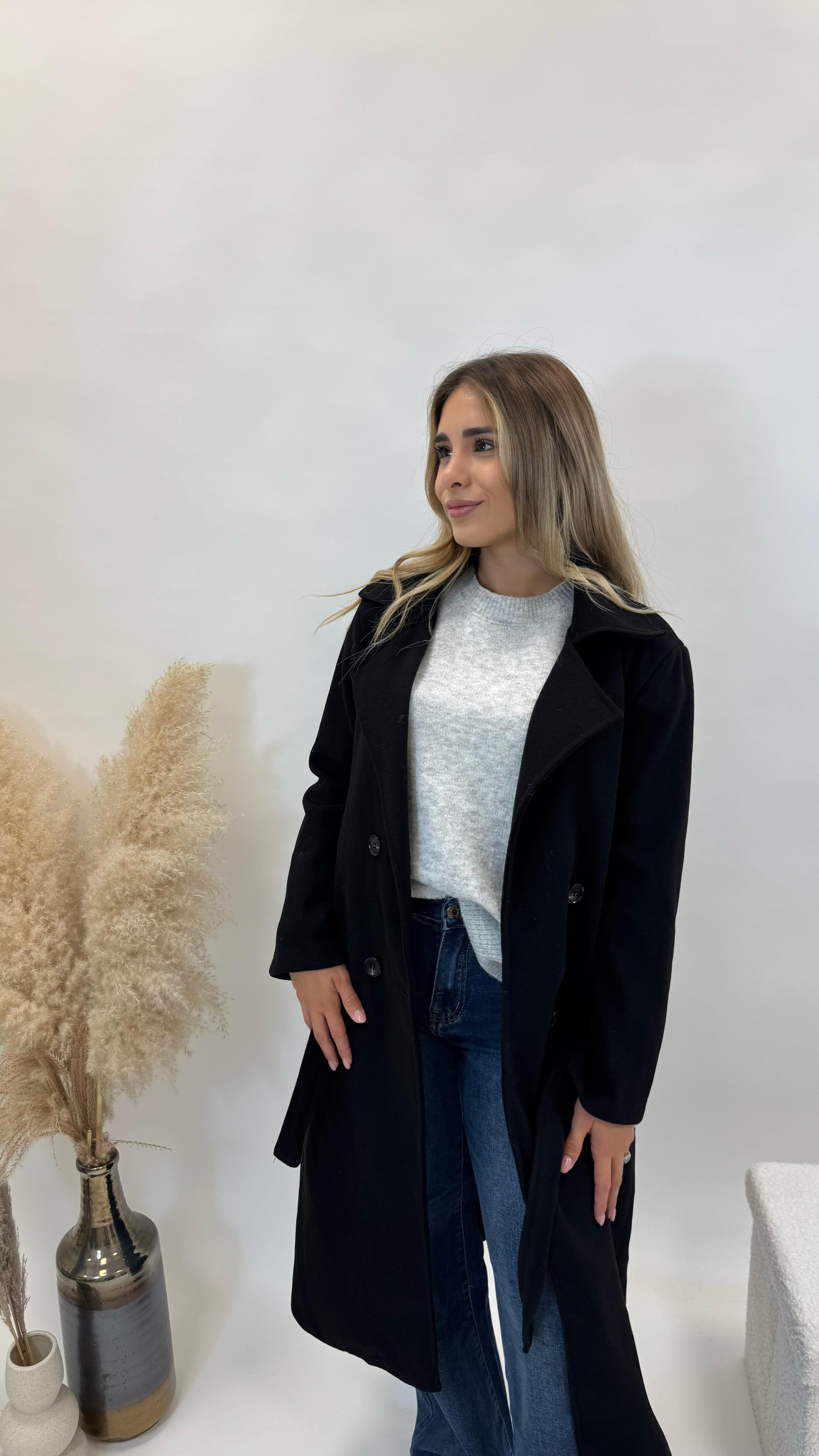 Coat BE YOU con Cinta Nero
