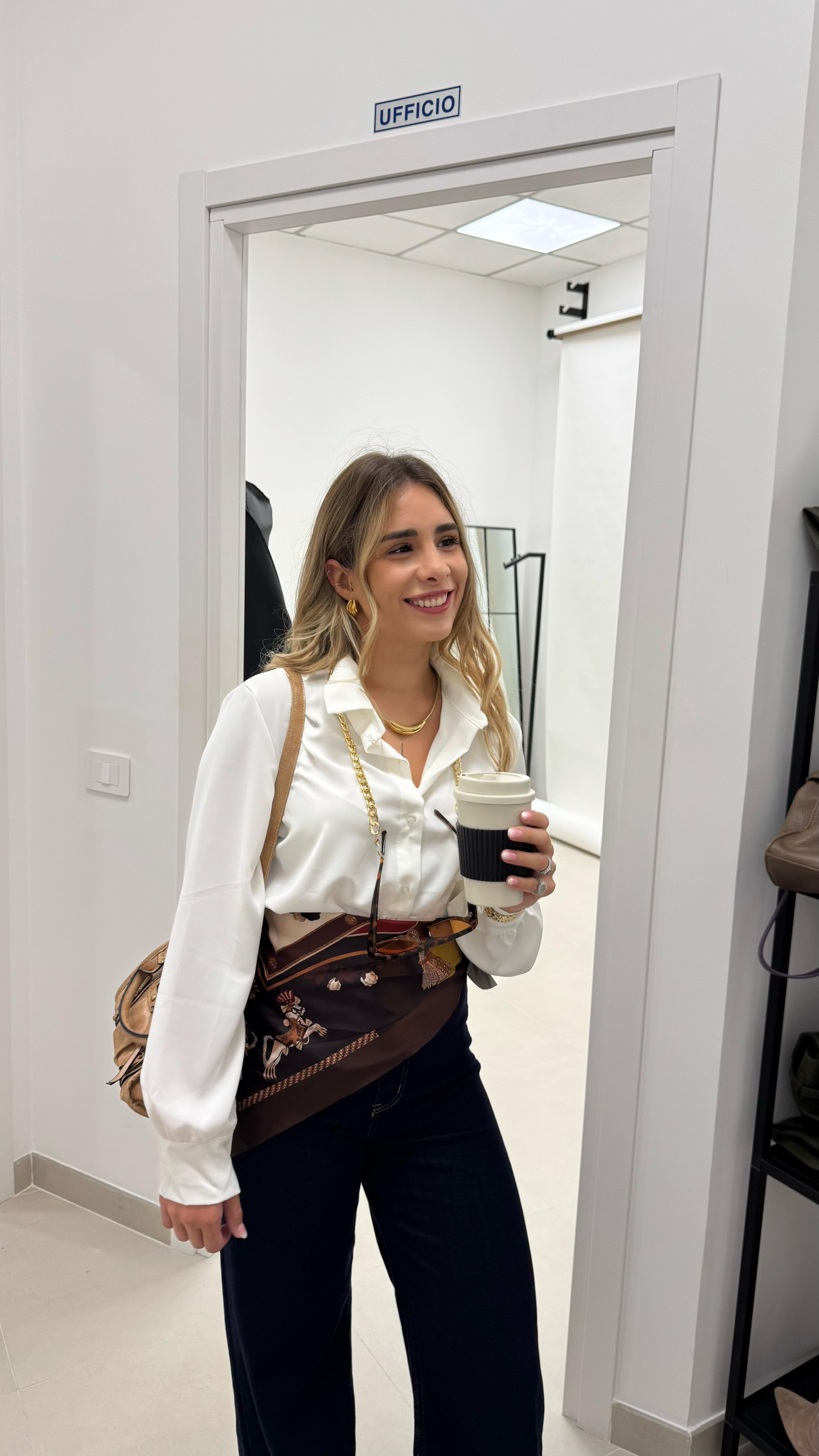 Camicia Con Foulard Bianca