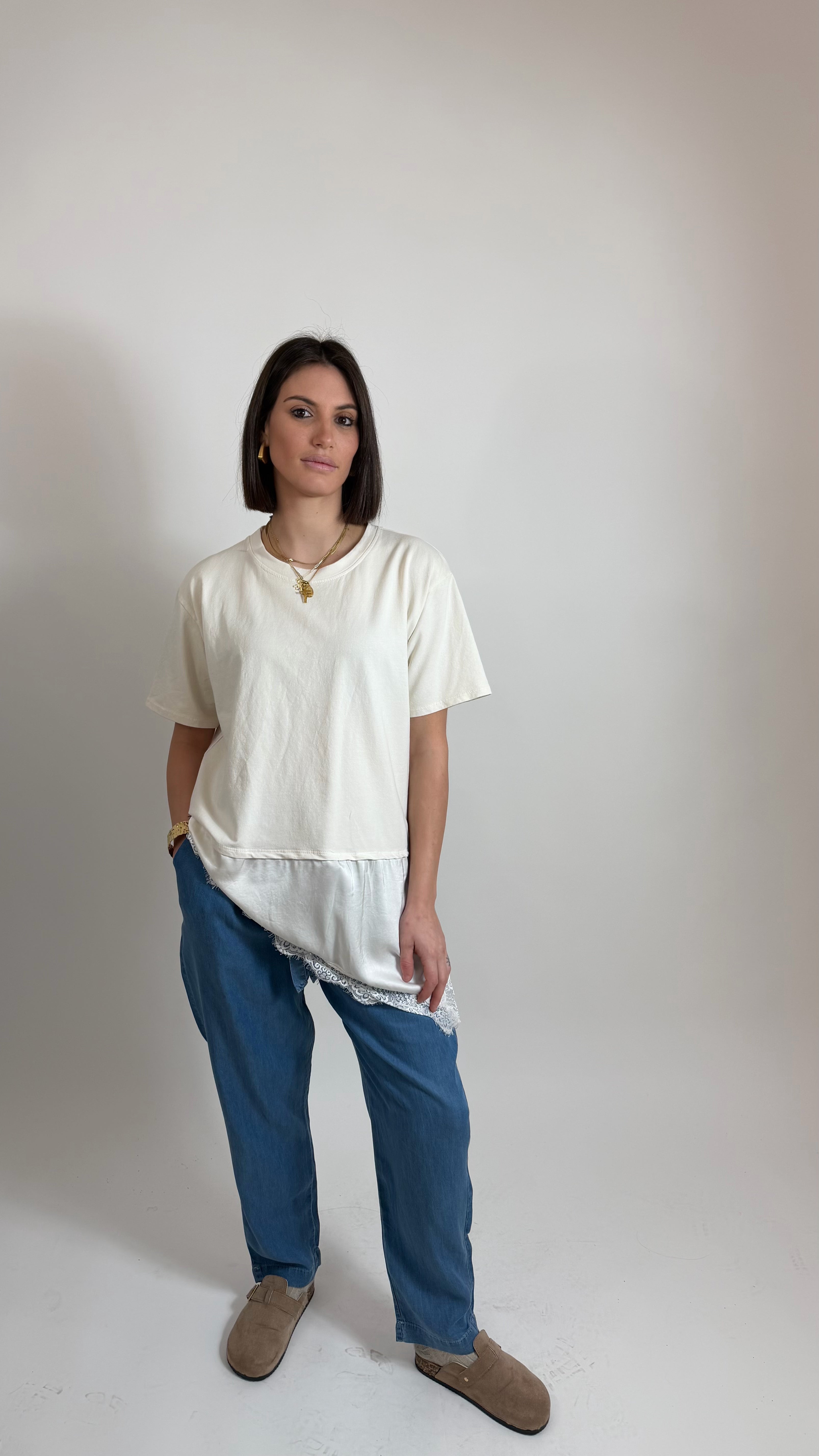 T-Shirt con Pizzo Burro