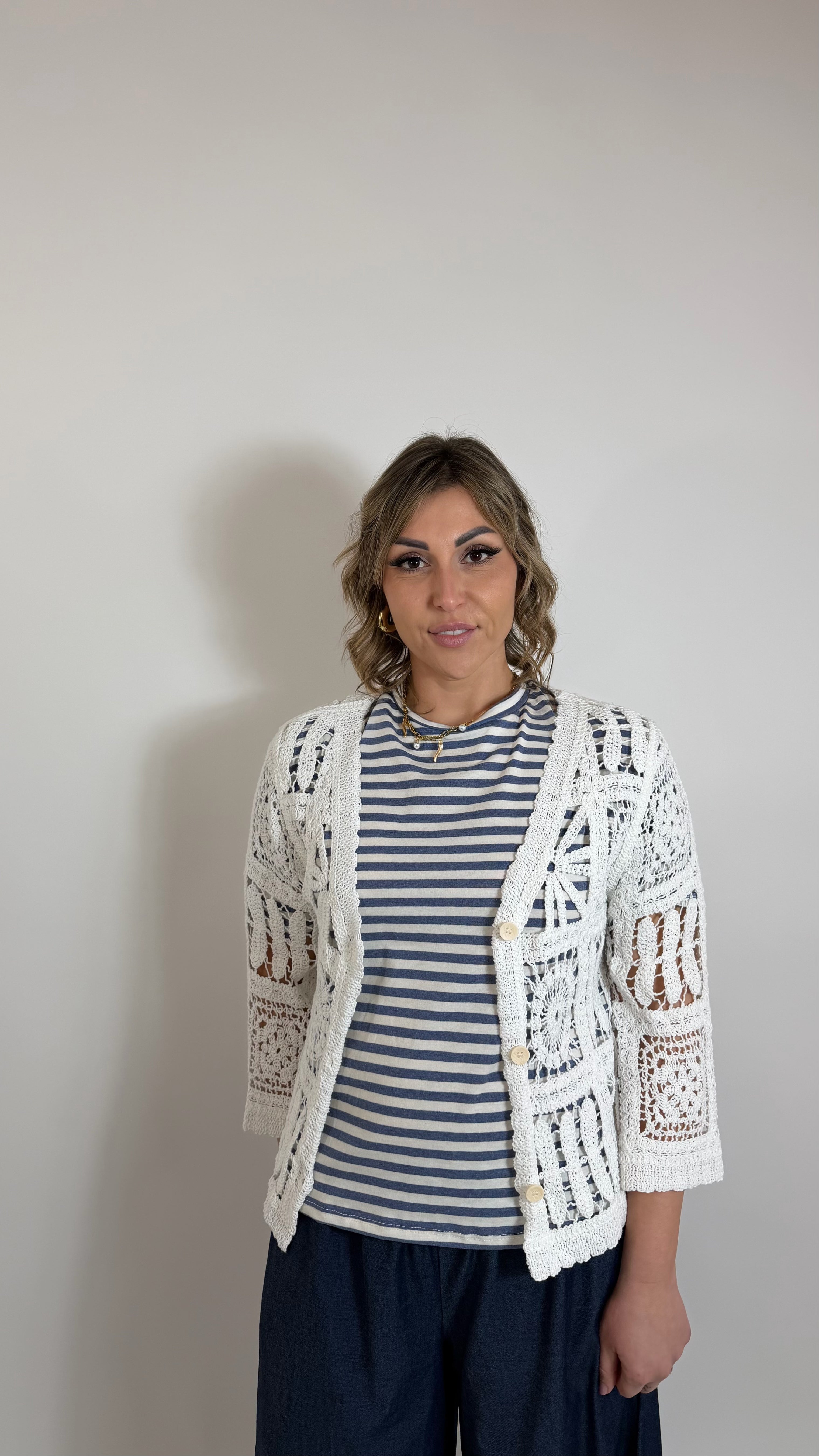 Crochet Love Cardigan Bianco