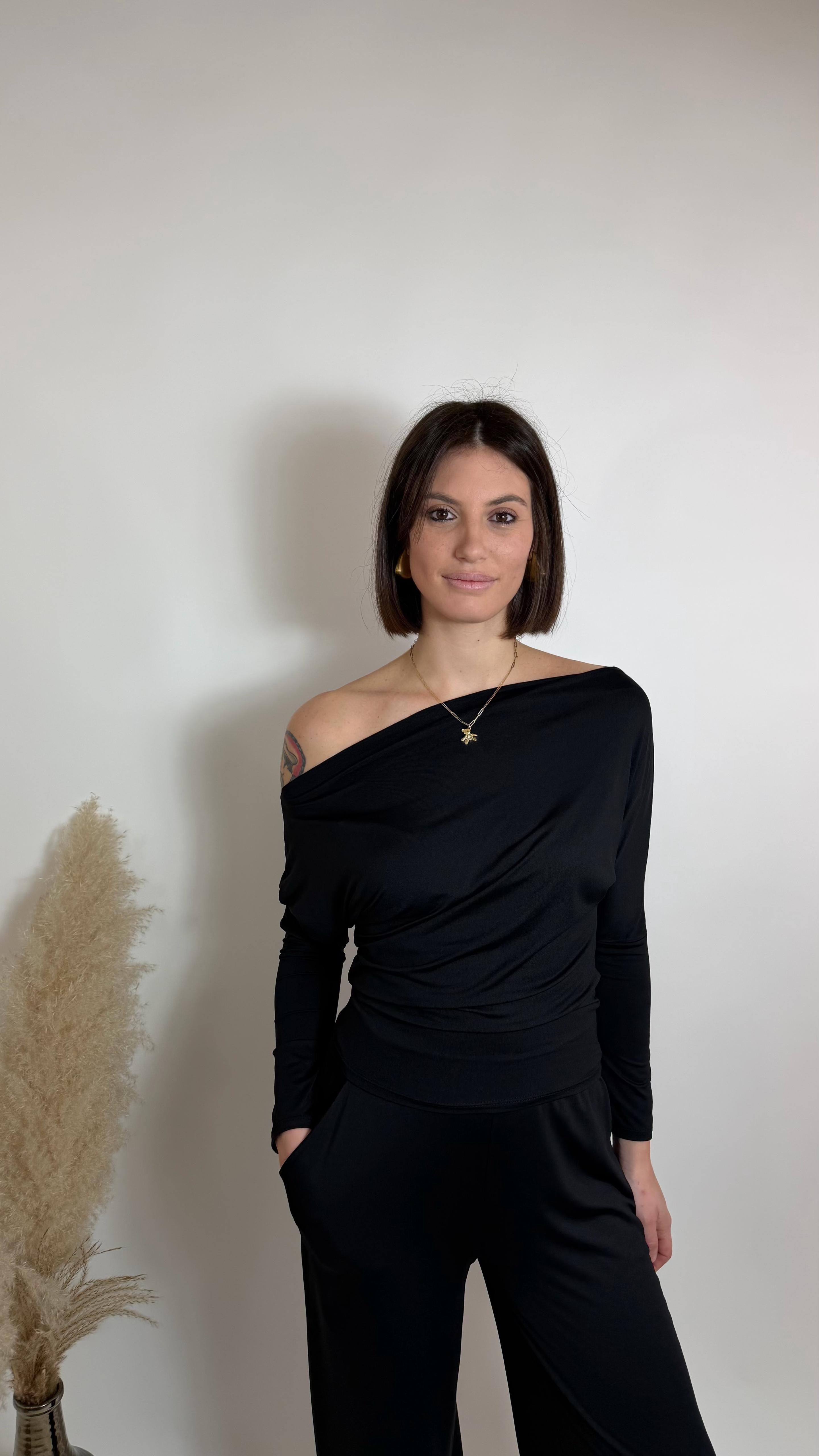 Maglia Yoga Second Skin Spalla scesa / Nera